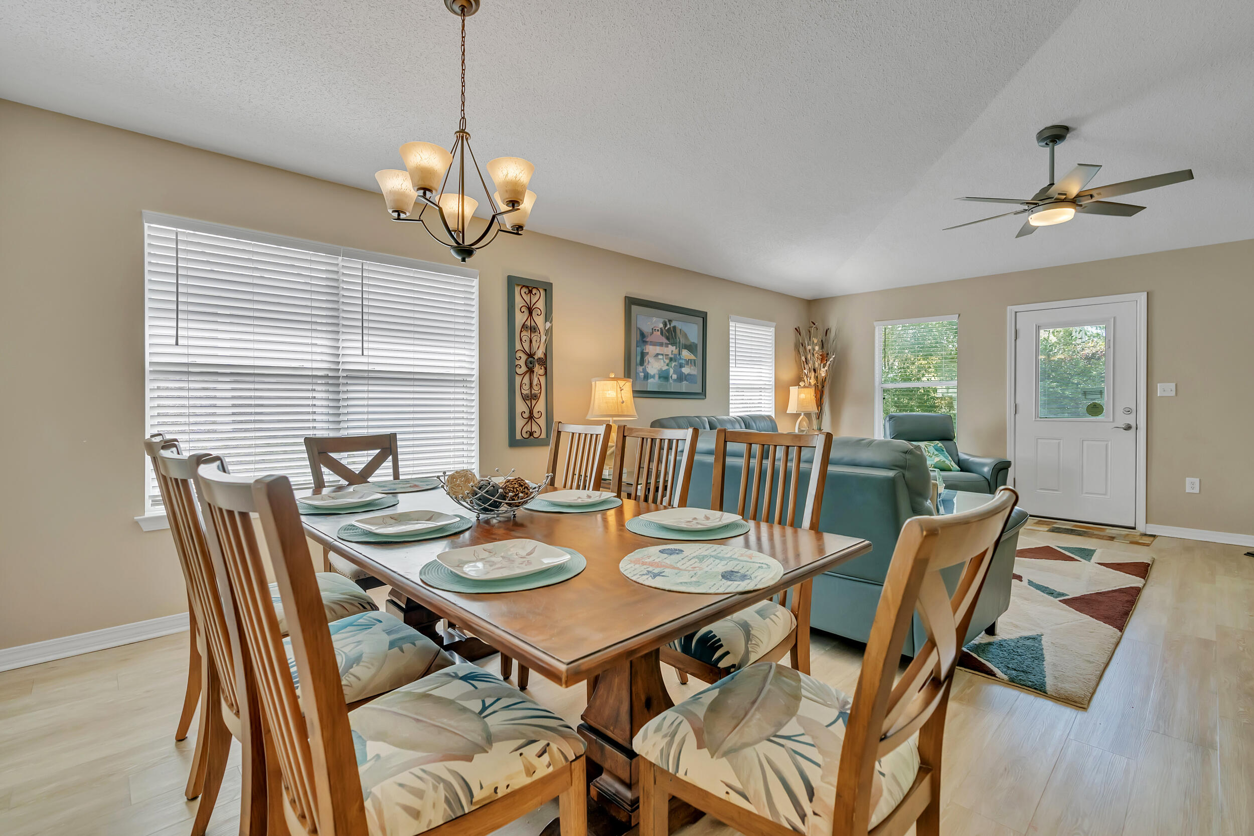 MARAVILLA COTTAGES - Residential