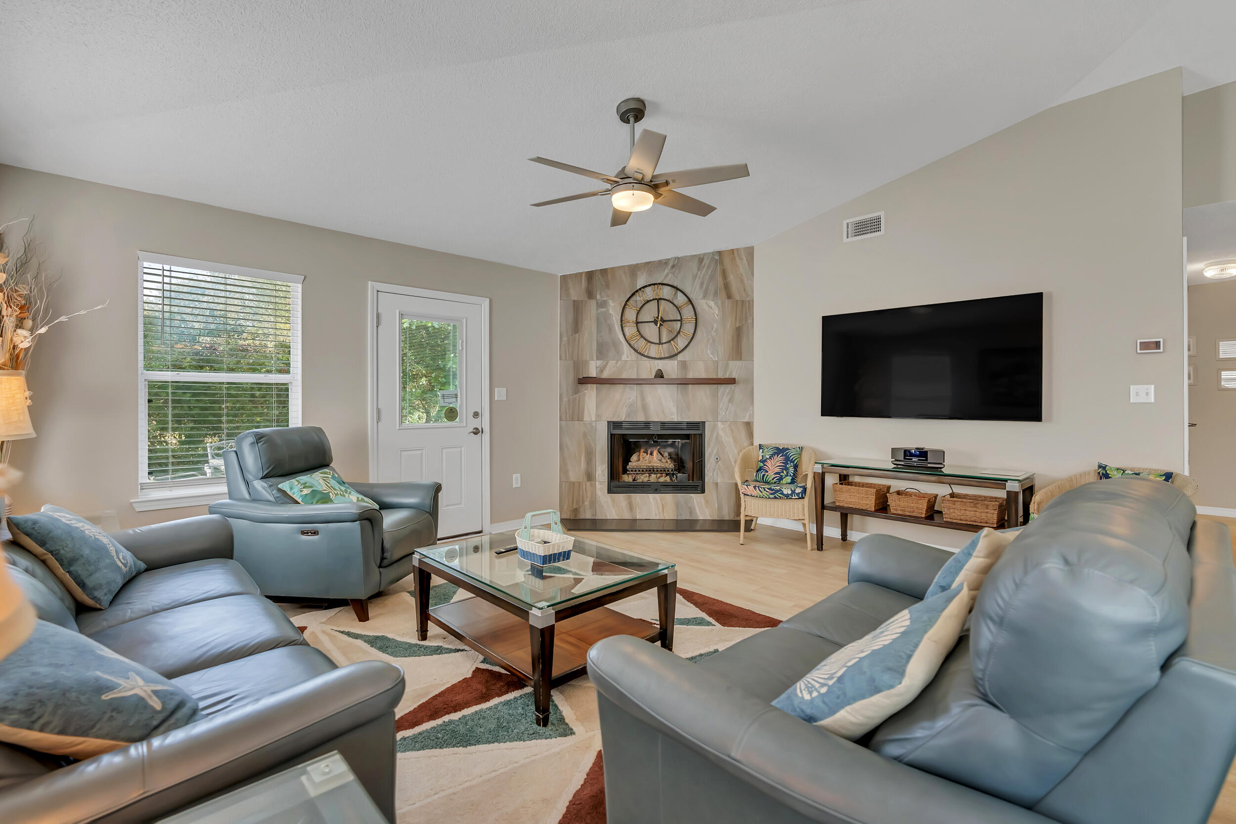 MARAVILLA COTTAGES - Residential