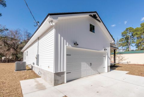 A home in Gulf Breeze