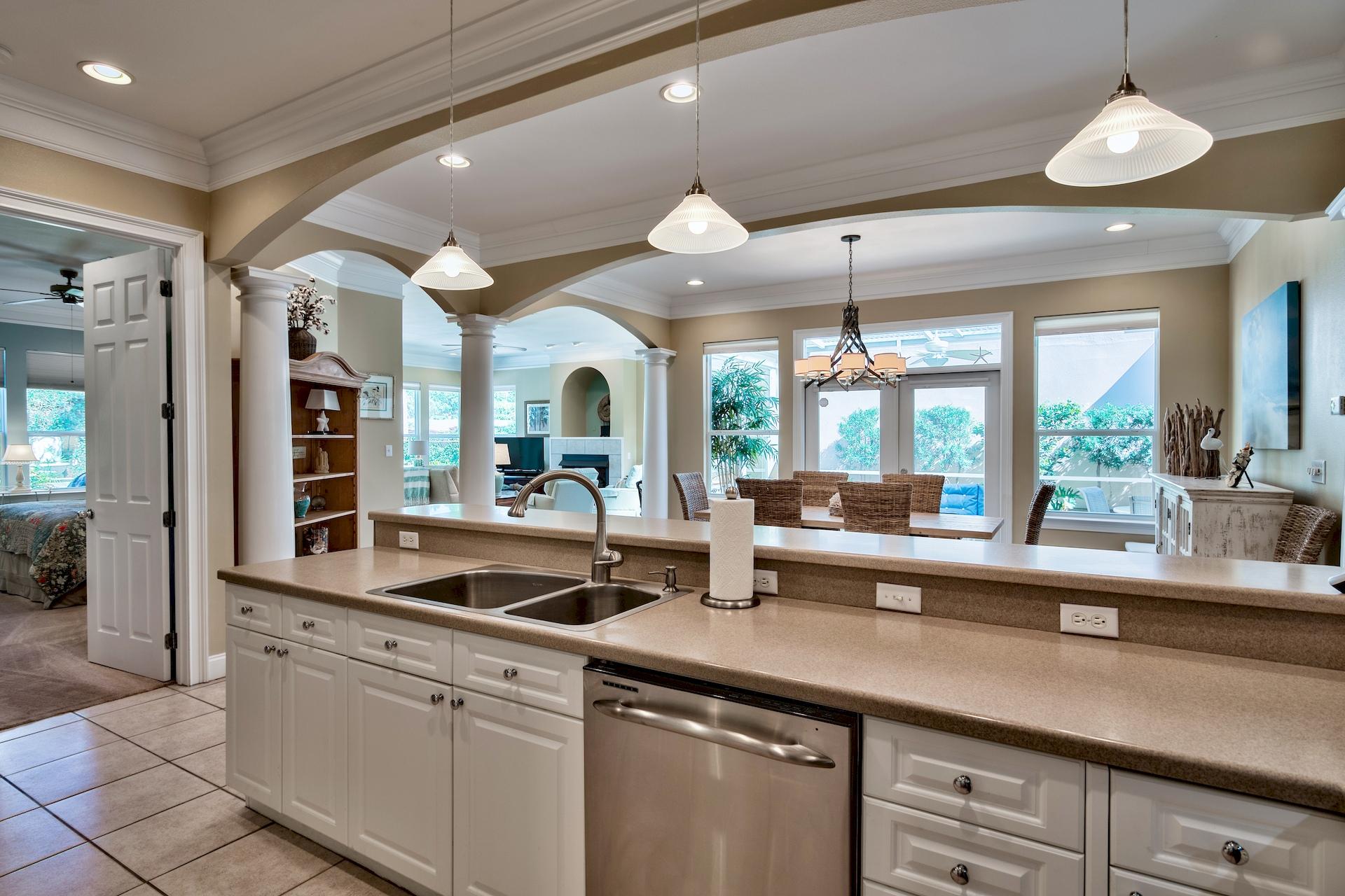 FAIRWAY VILLAS - Residential