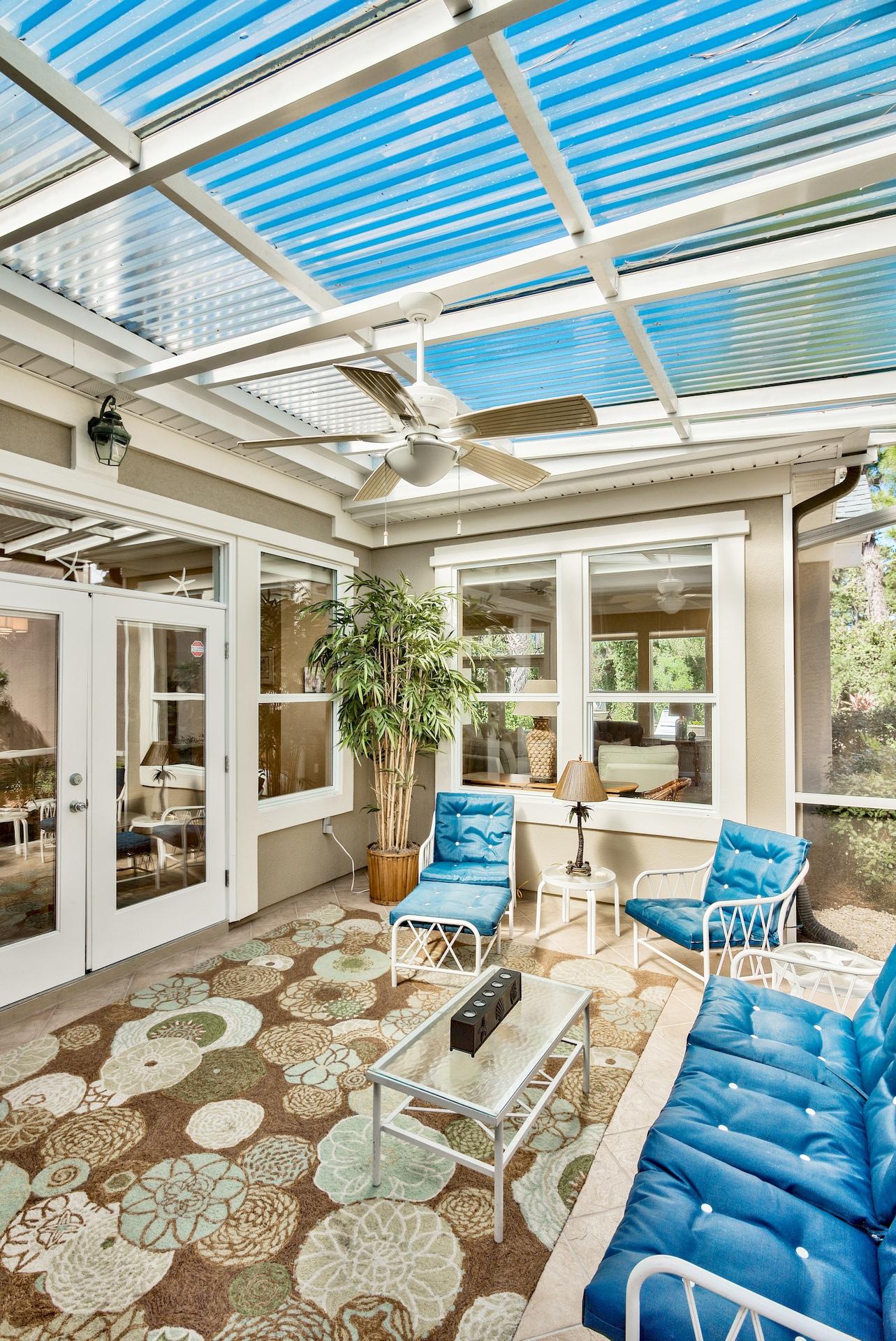 FAIRWAY VILLAS - Residential