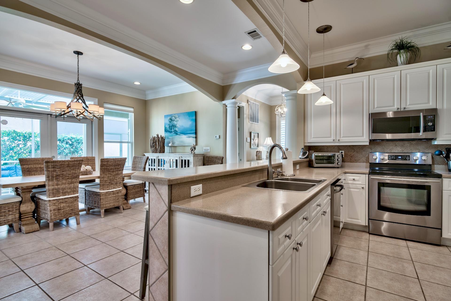 FAIRWAY VILLAS - Residential