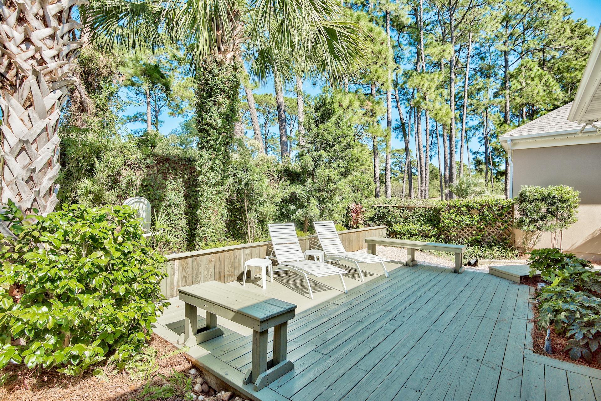FAIRWAY VILLAS - Residential