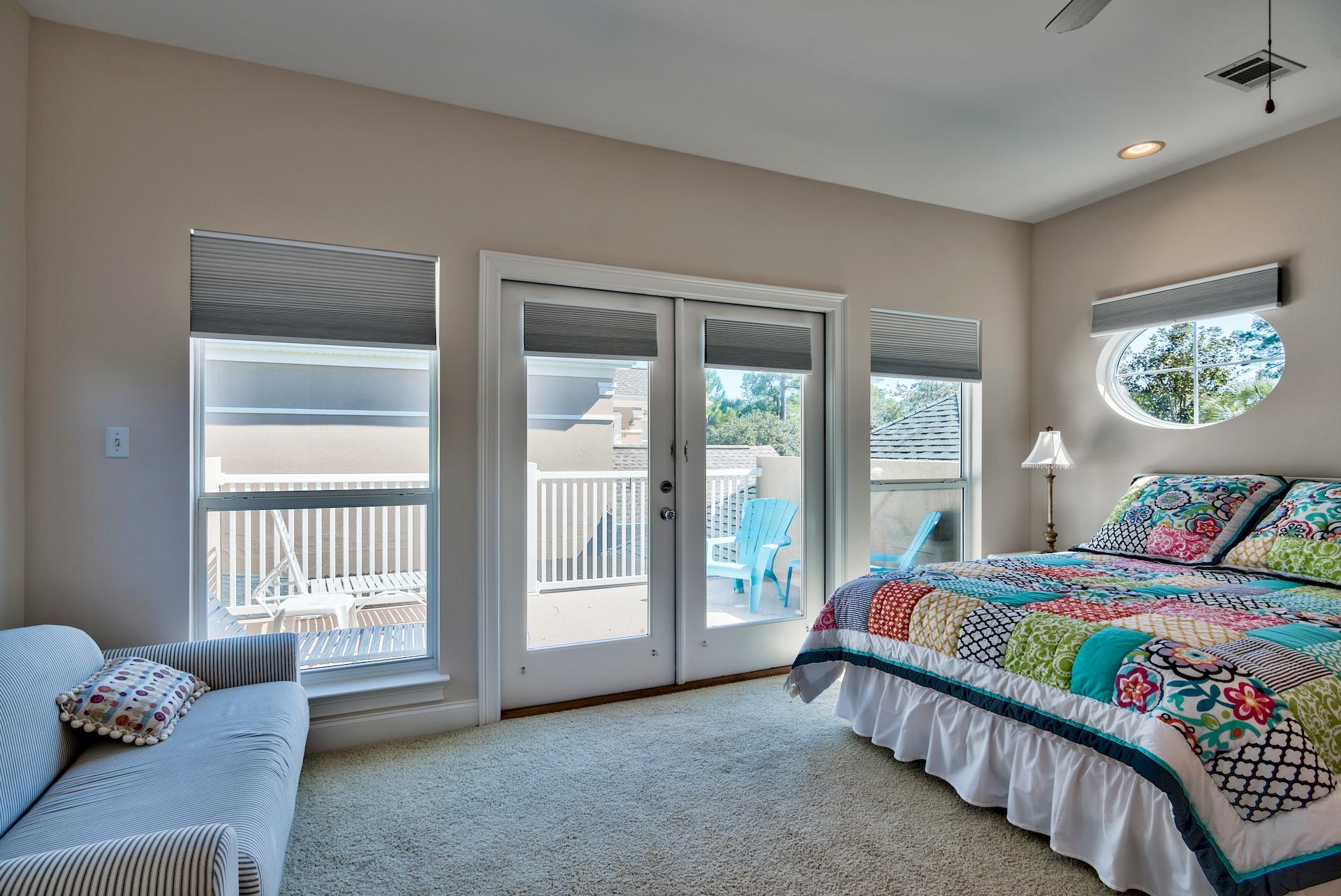 FAIRWAY VILLAS - Residential