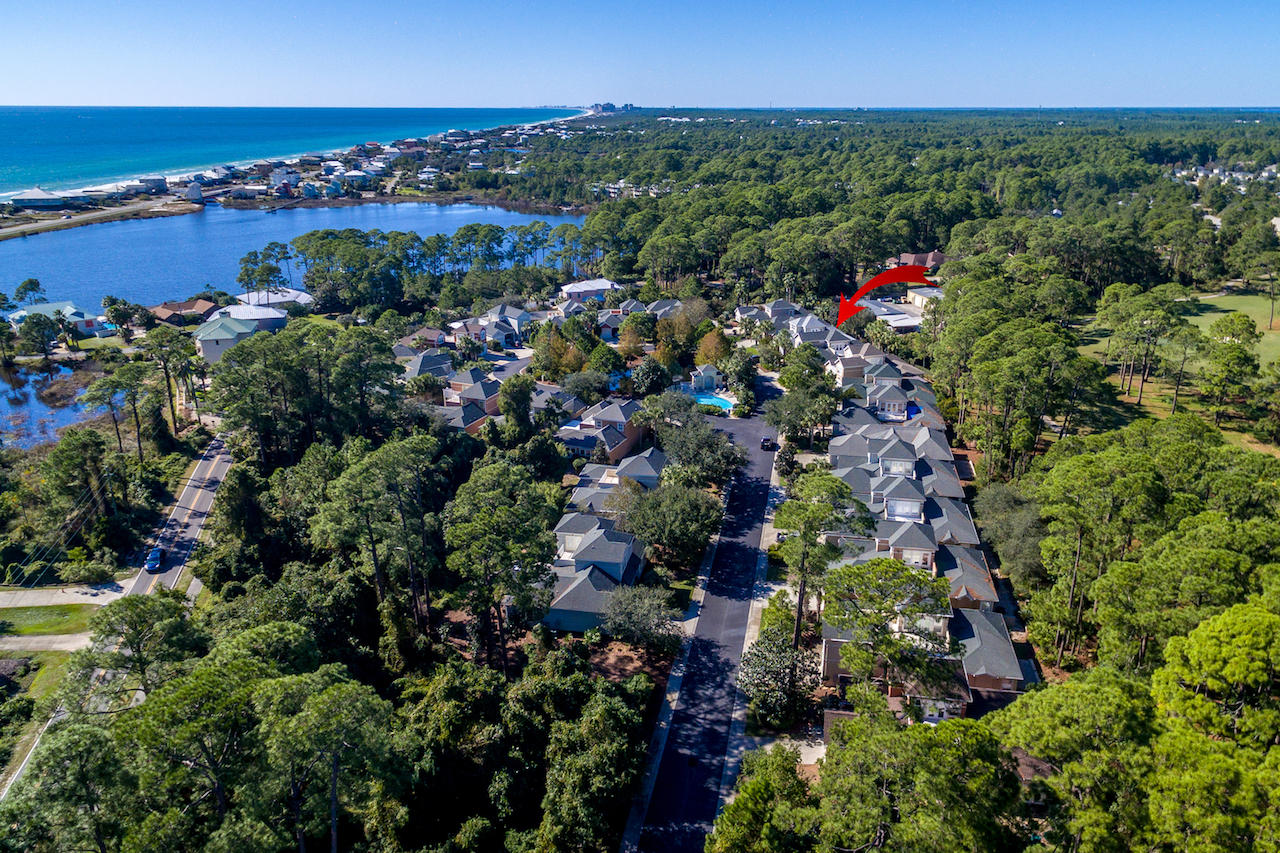 FAIRWAY VILLAS - Residential