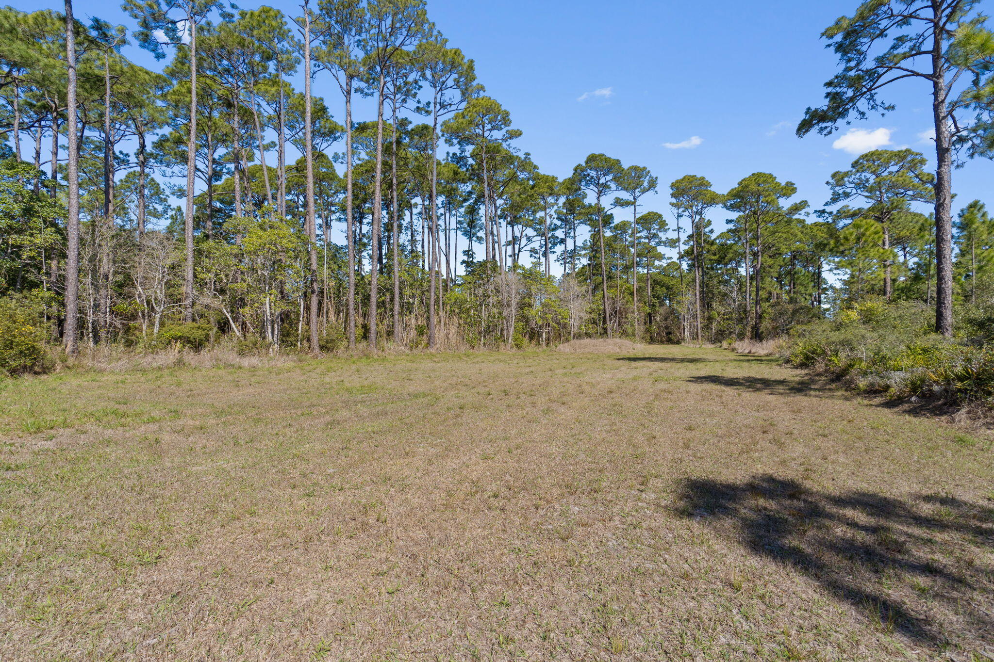 LA FONTAINE PHASE 1 - Land