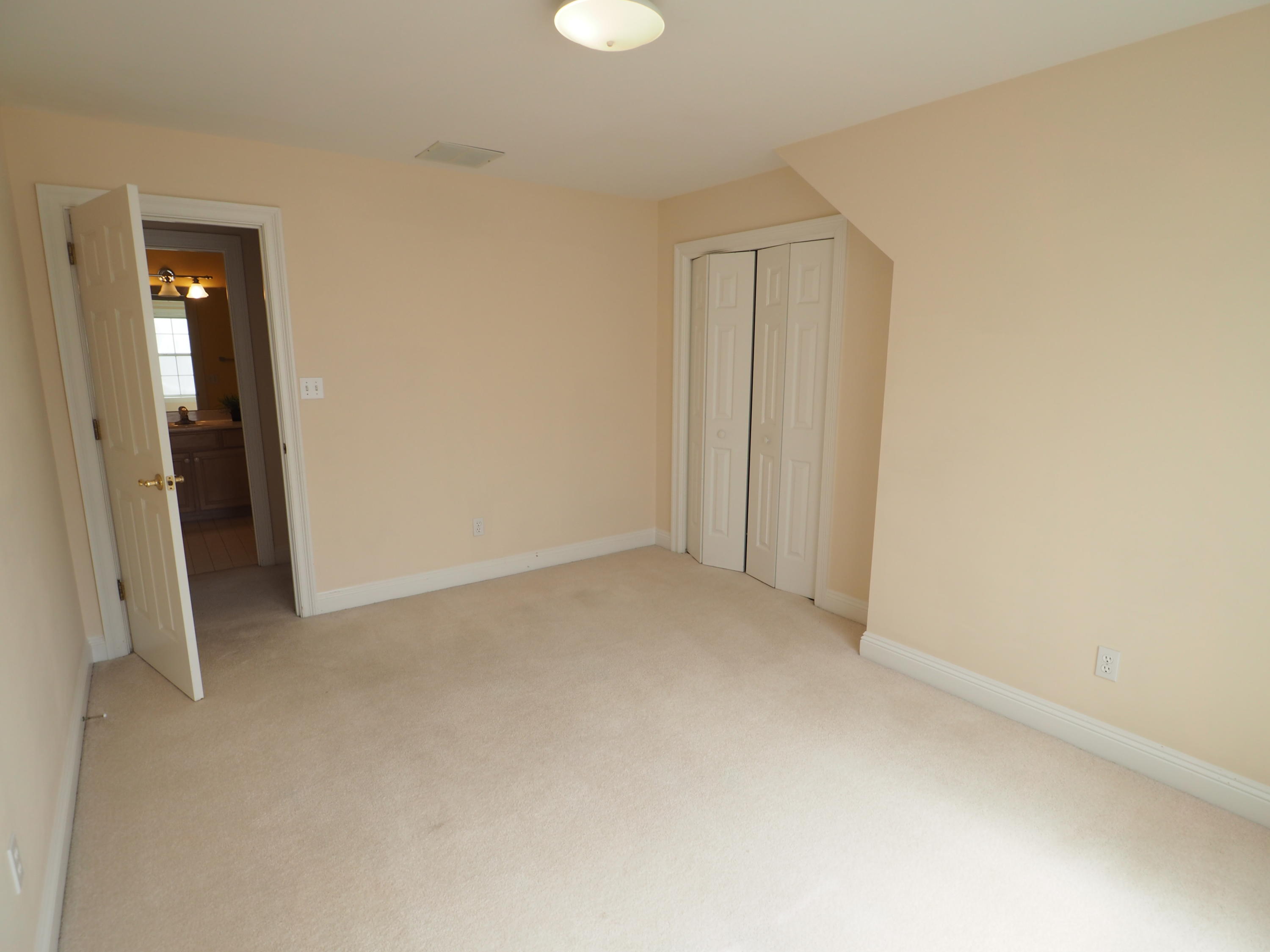 OAKMONT PLACE - Residential