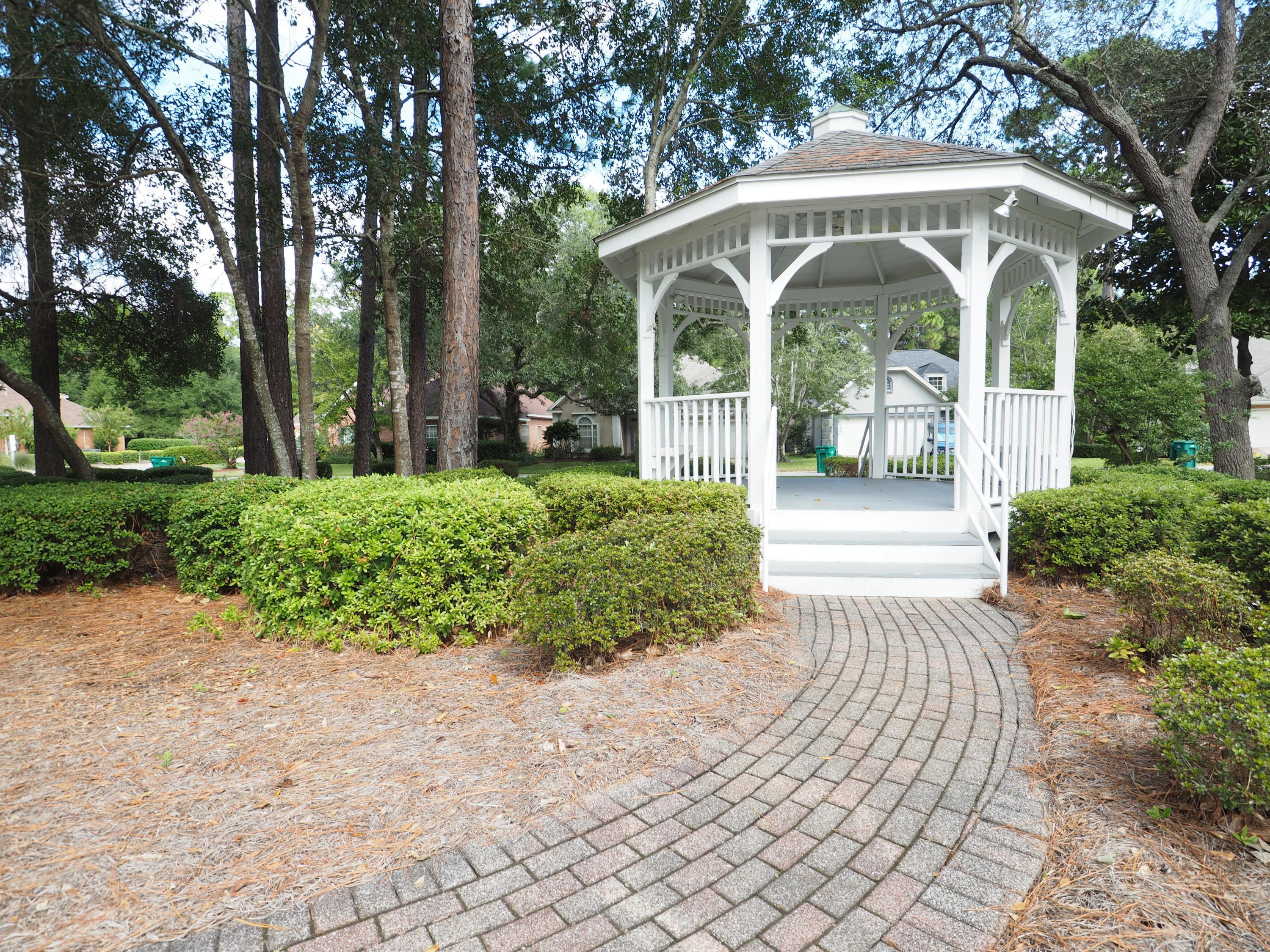 OAKMONT PLACE - Residential