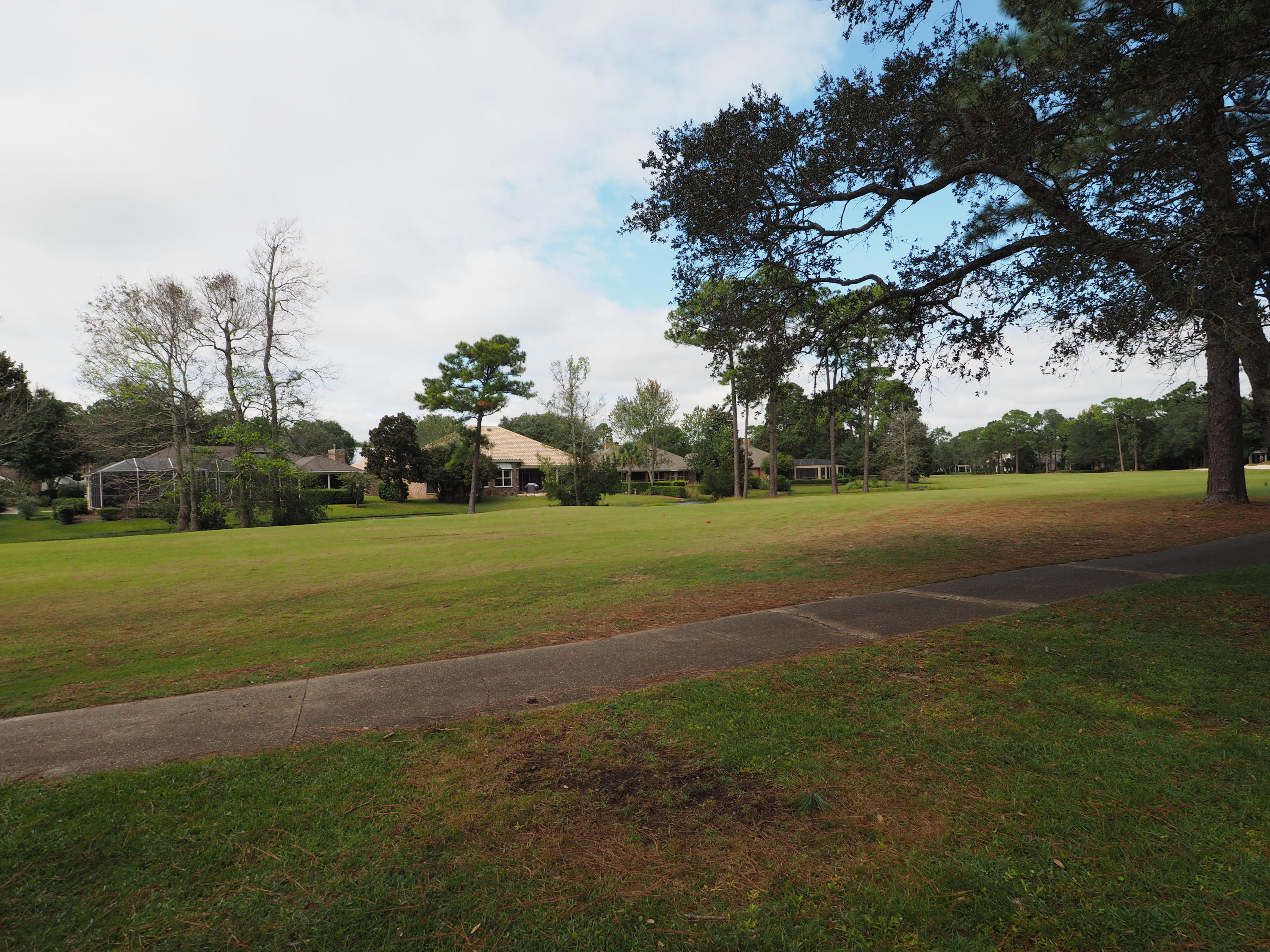 OAKMONT PLACE - Residential