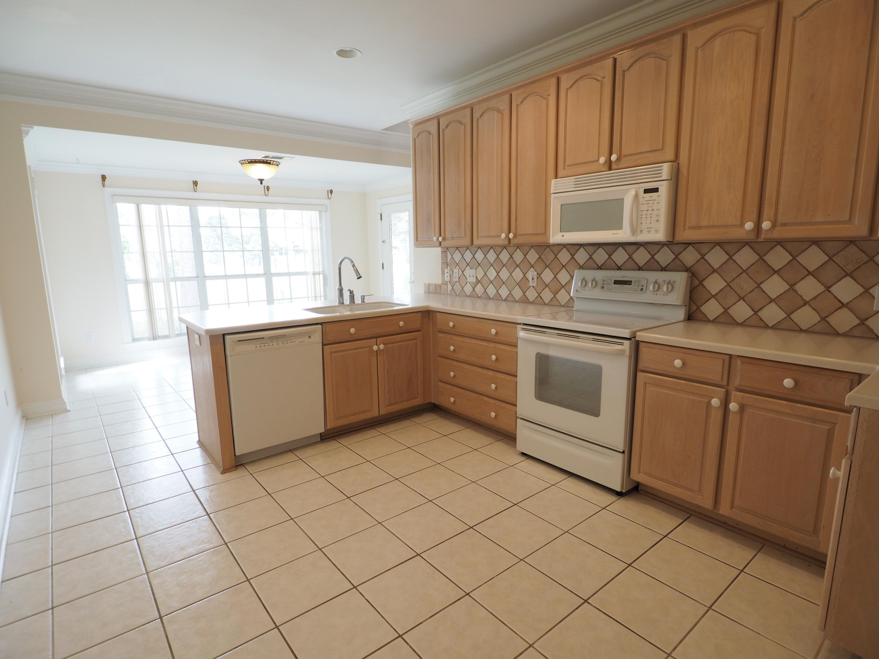 OAKMONT PLACE - Residential