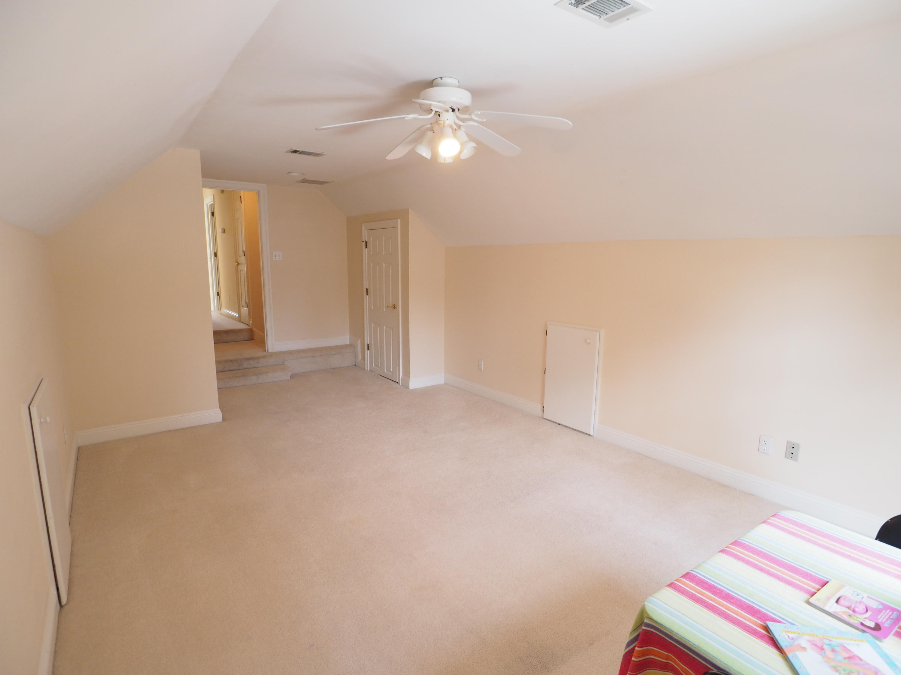 OAKMONT PLACE - Residential