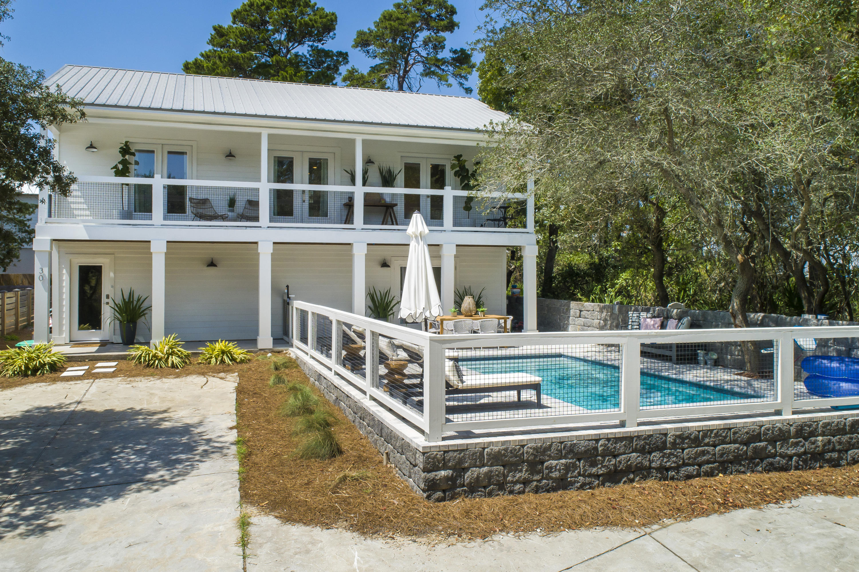 NO RECORDED SUBDIVISION - Residential