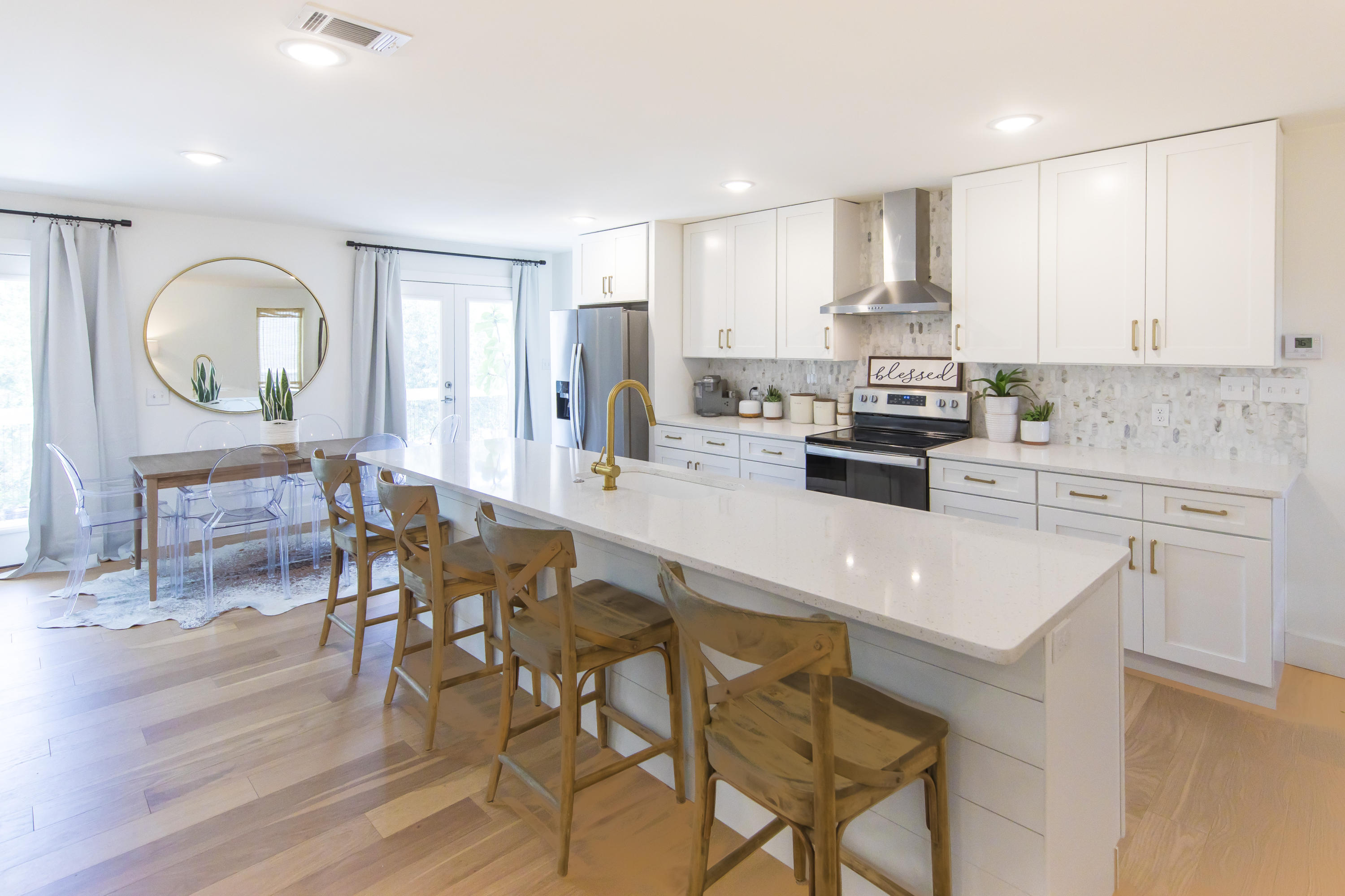 NO RECORDED SUBDIVISION - Residential
