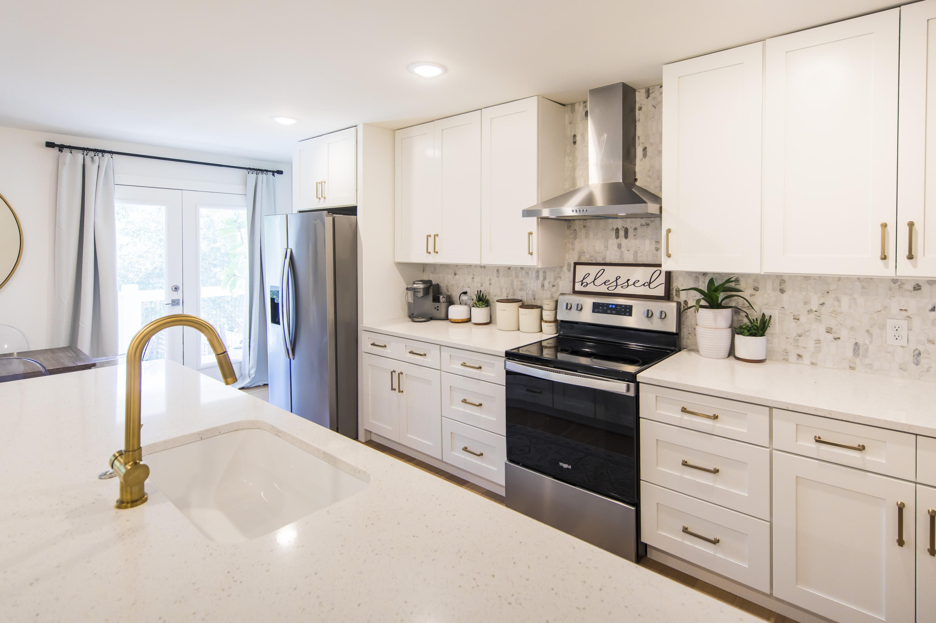 NO RECORDED SUBDIVISION - Residential