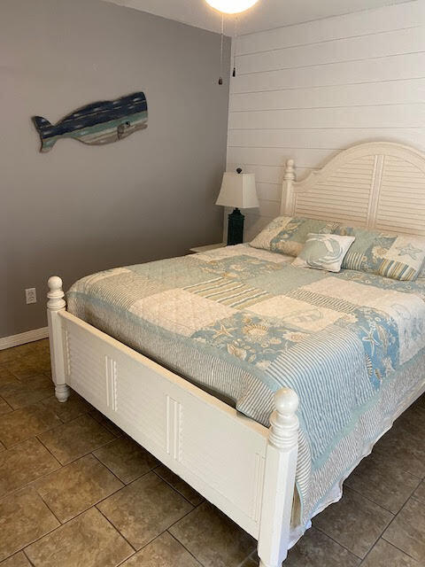 FOREST PINES 2ND ADDN - Residential