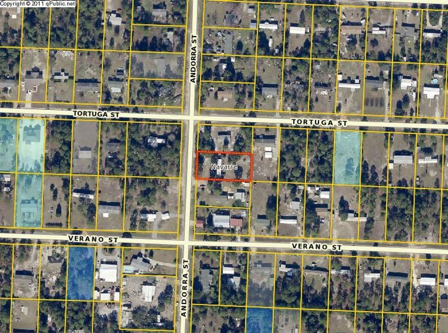 Large buildable lot in the heart of Navarre! No HOA fees, close to shopping, beaches, and bases!