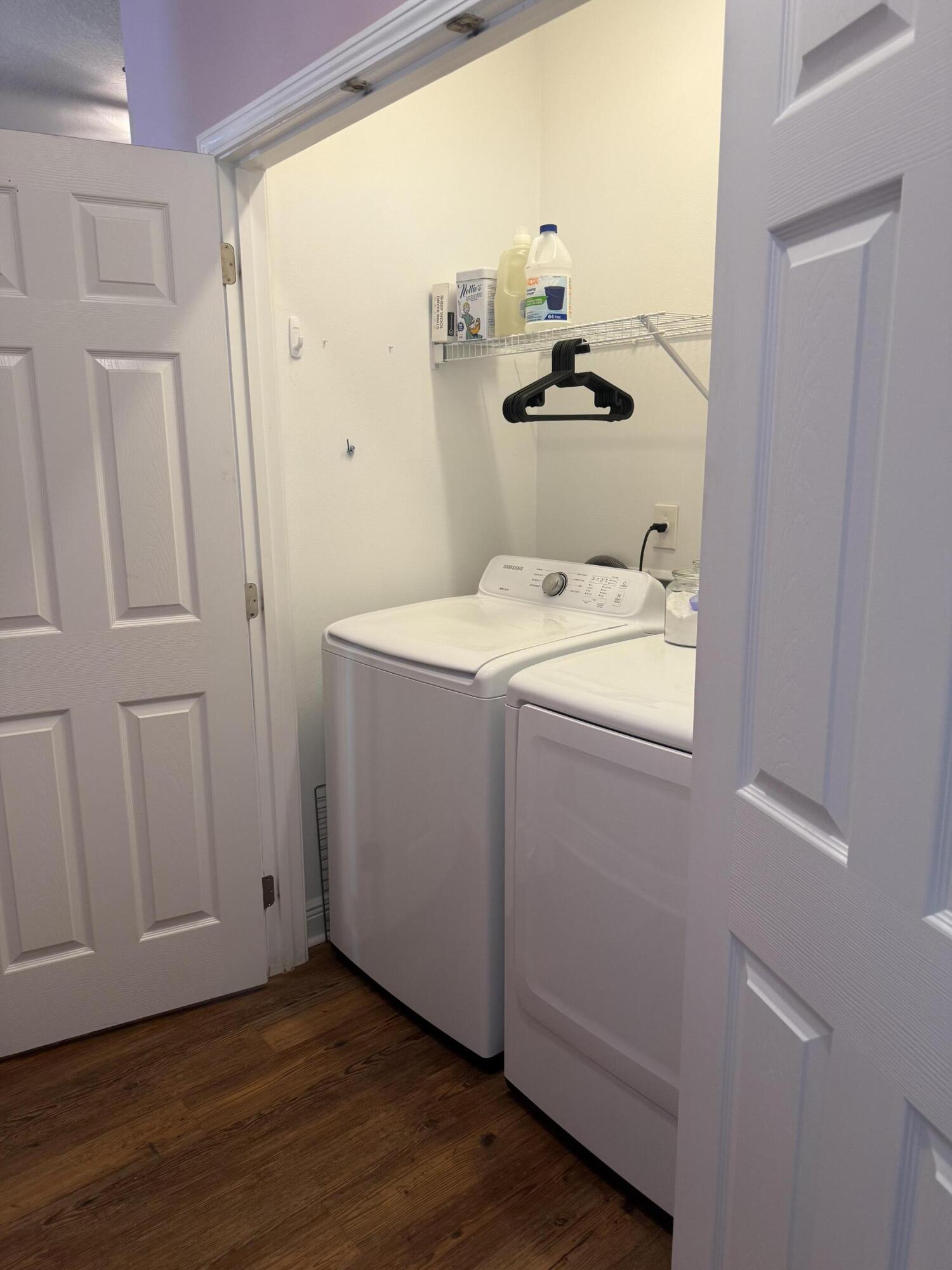LAKEWOOD Cottages - Residential