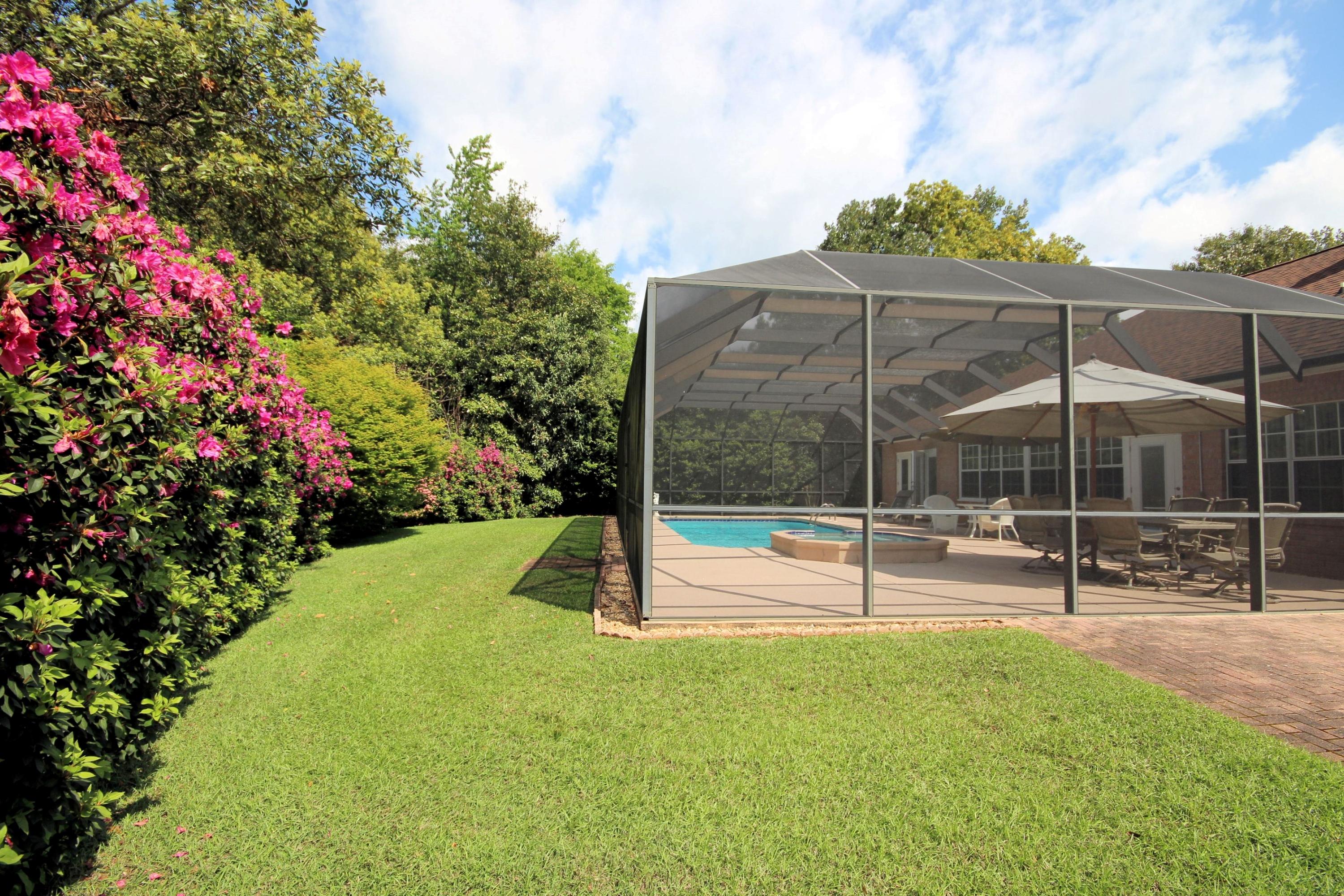 ST ANDREWS EAST BLUEWATER BAY - Residential