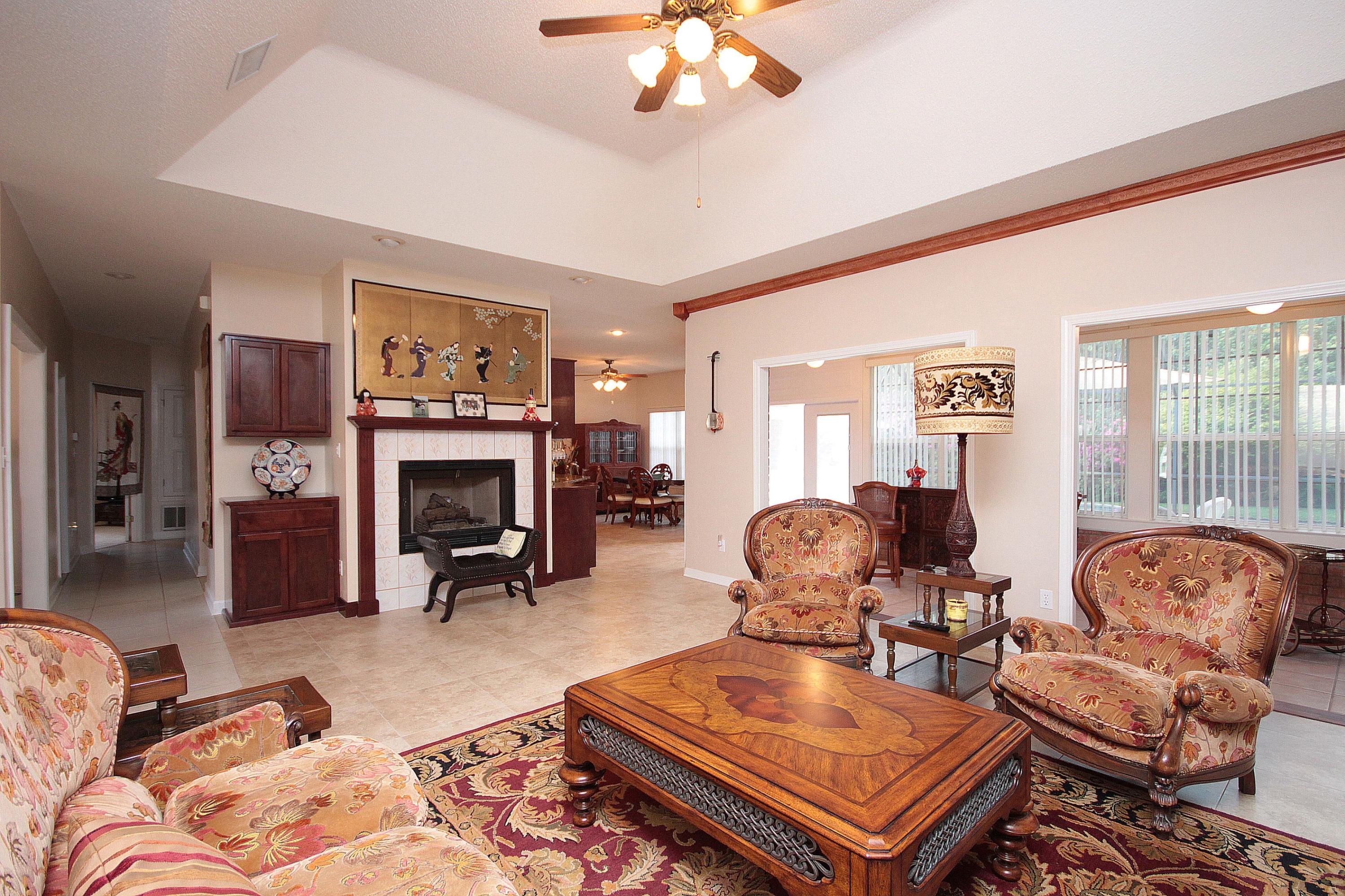 ST ANDREWS EAST BLUEWATER BAY - Residential