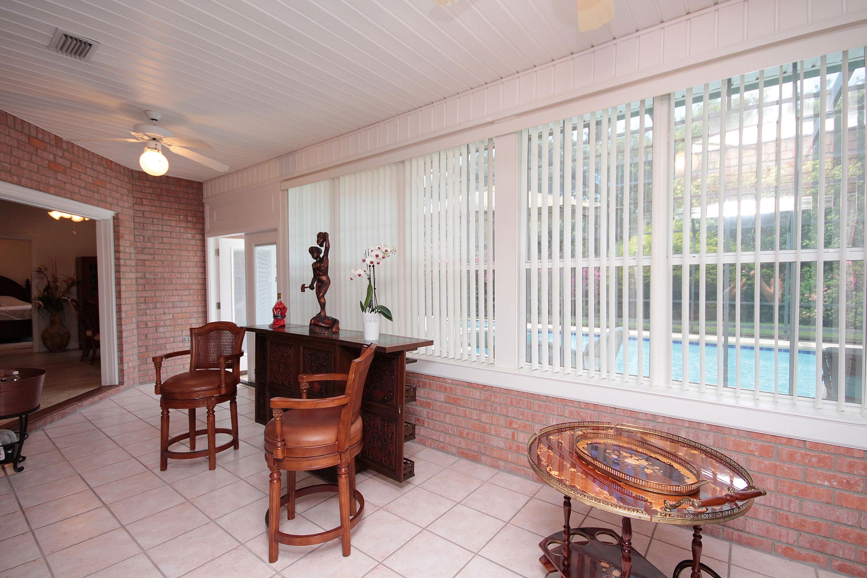 ST ANDREWS EAST BLUEWATER BAY - Residential