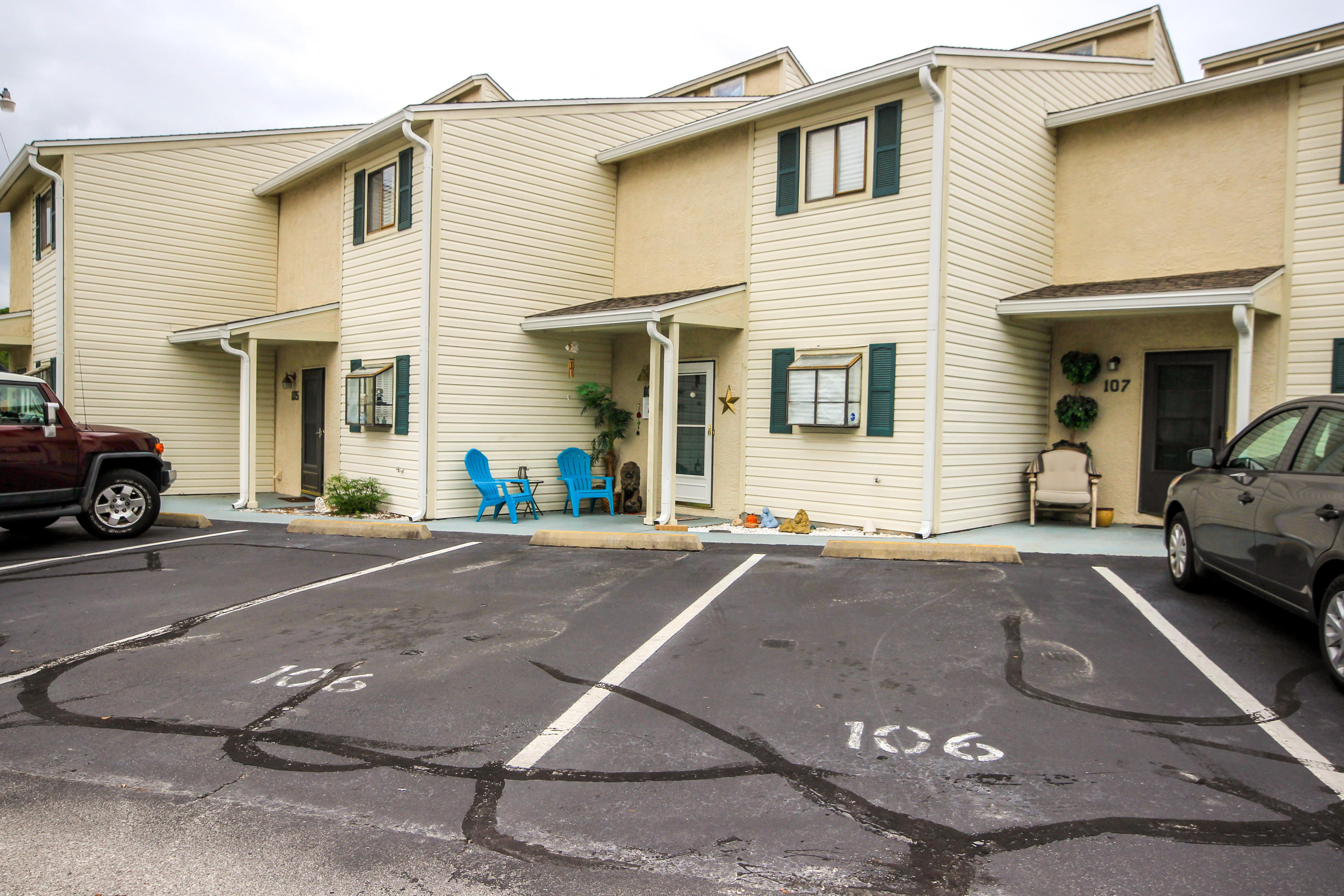 MISTY COVE T/H PH 1 - Residential