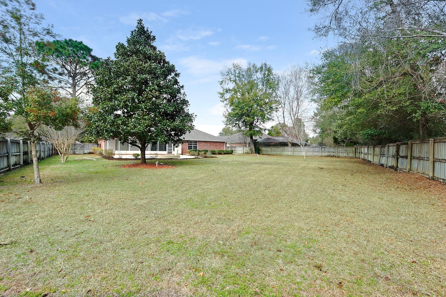 ROCKY BAYOU ESTATES 01 - Residential