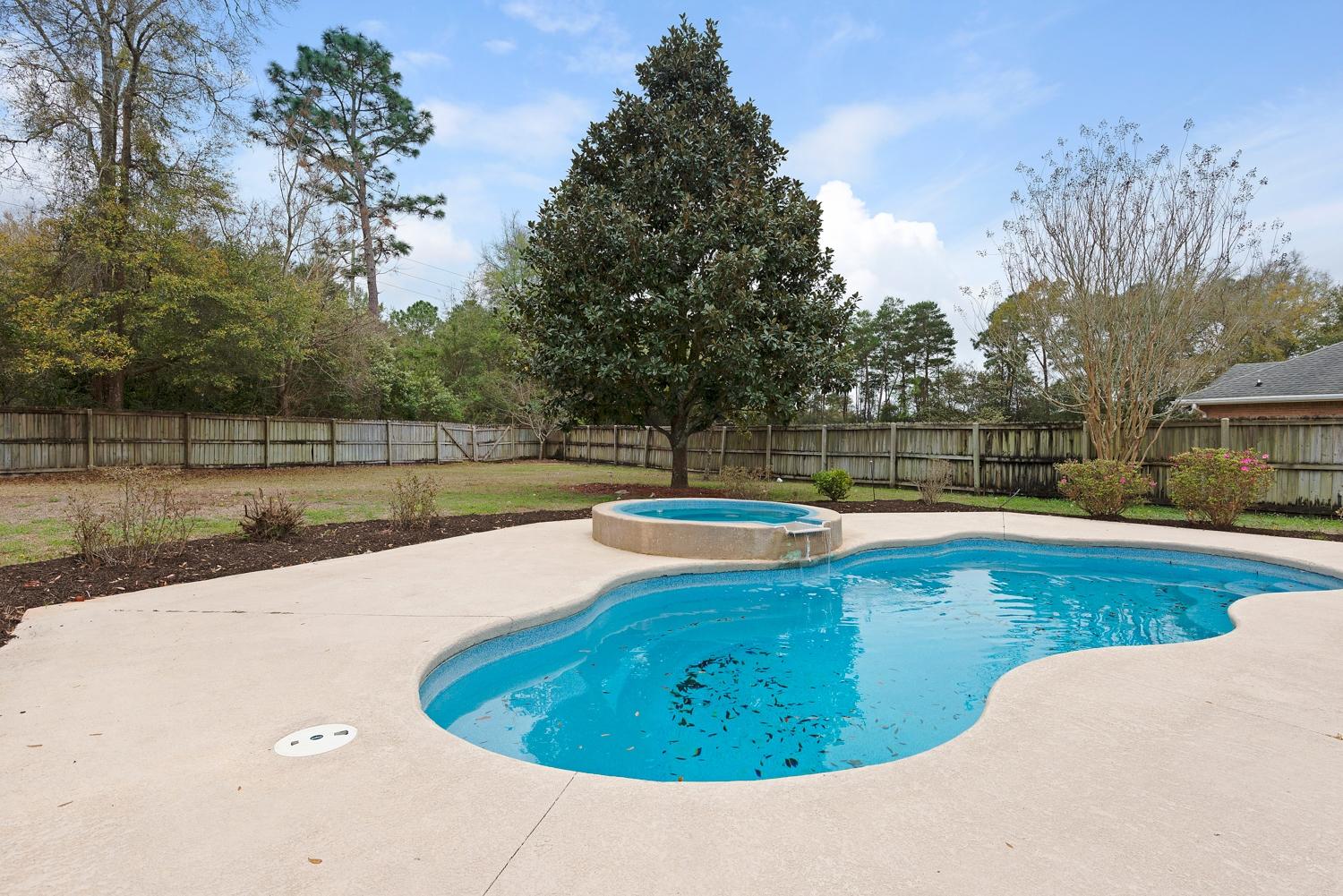 ROCKY BAYOU ESTATES 01 - Residential