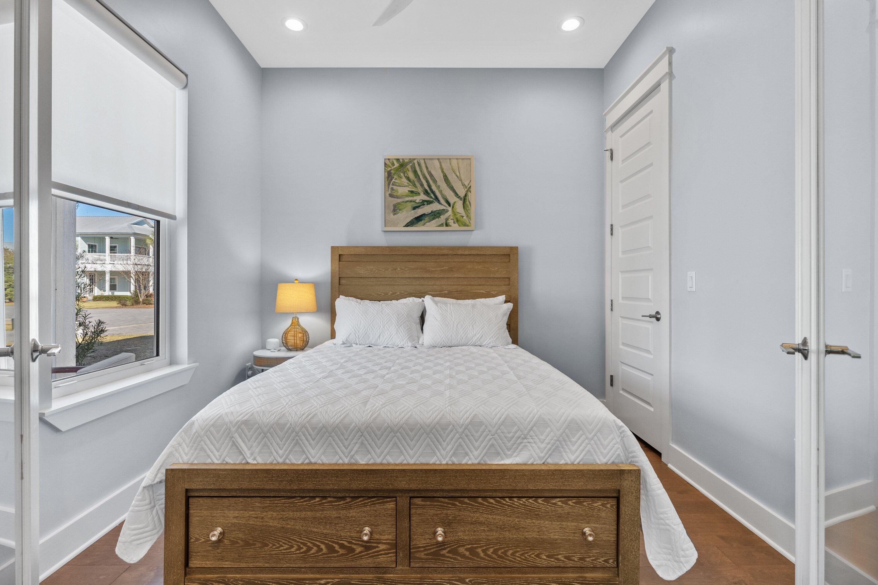 FRANGISTA BEACH 3RD ADDN - Residential