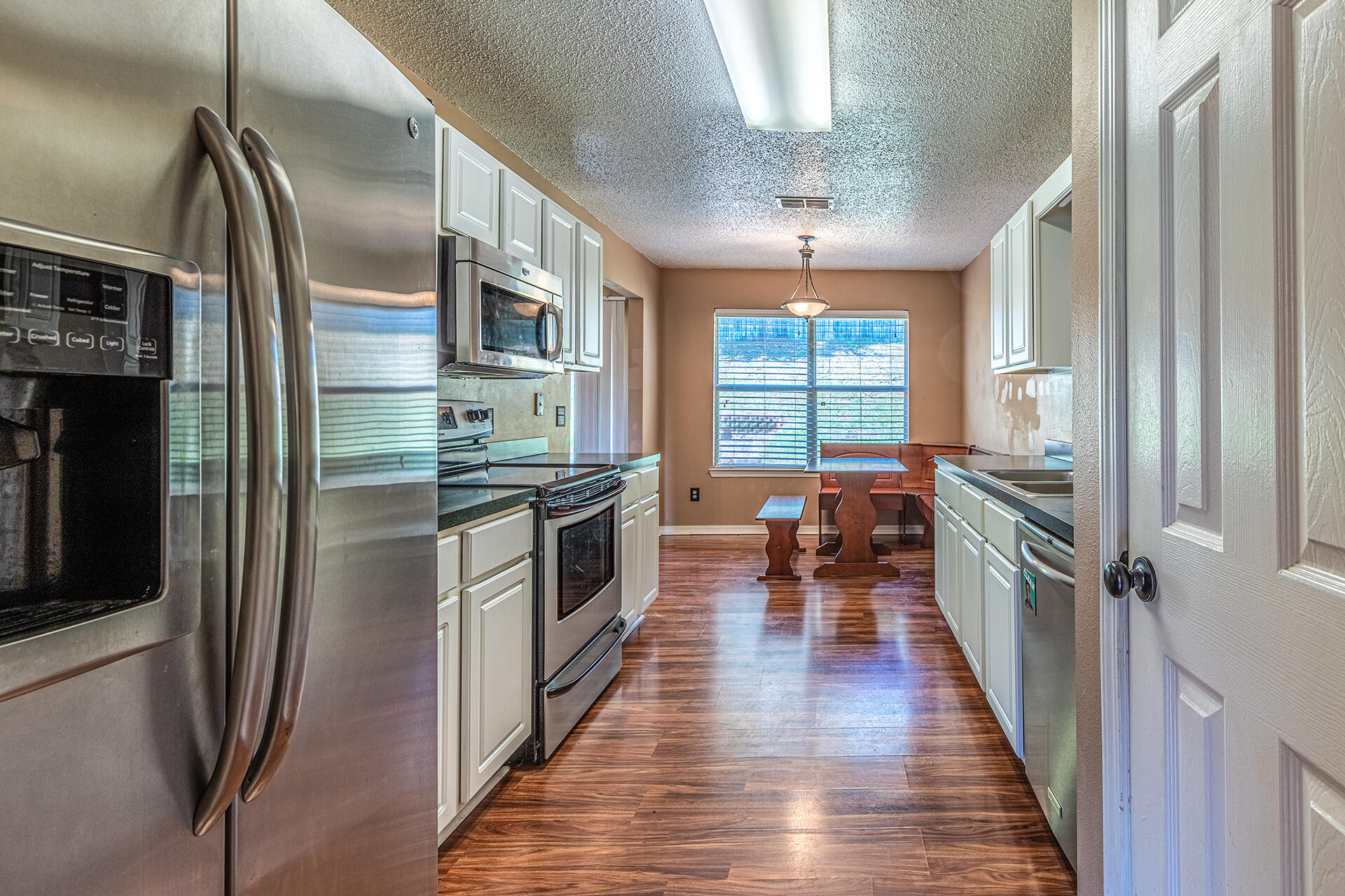 COUNTRYVIEW ESTATES 10TH ADDN - Residential