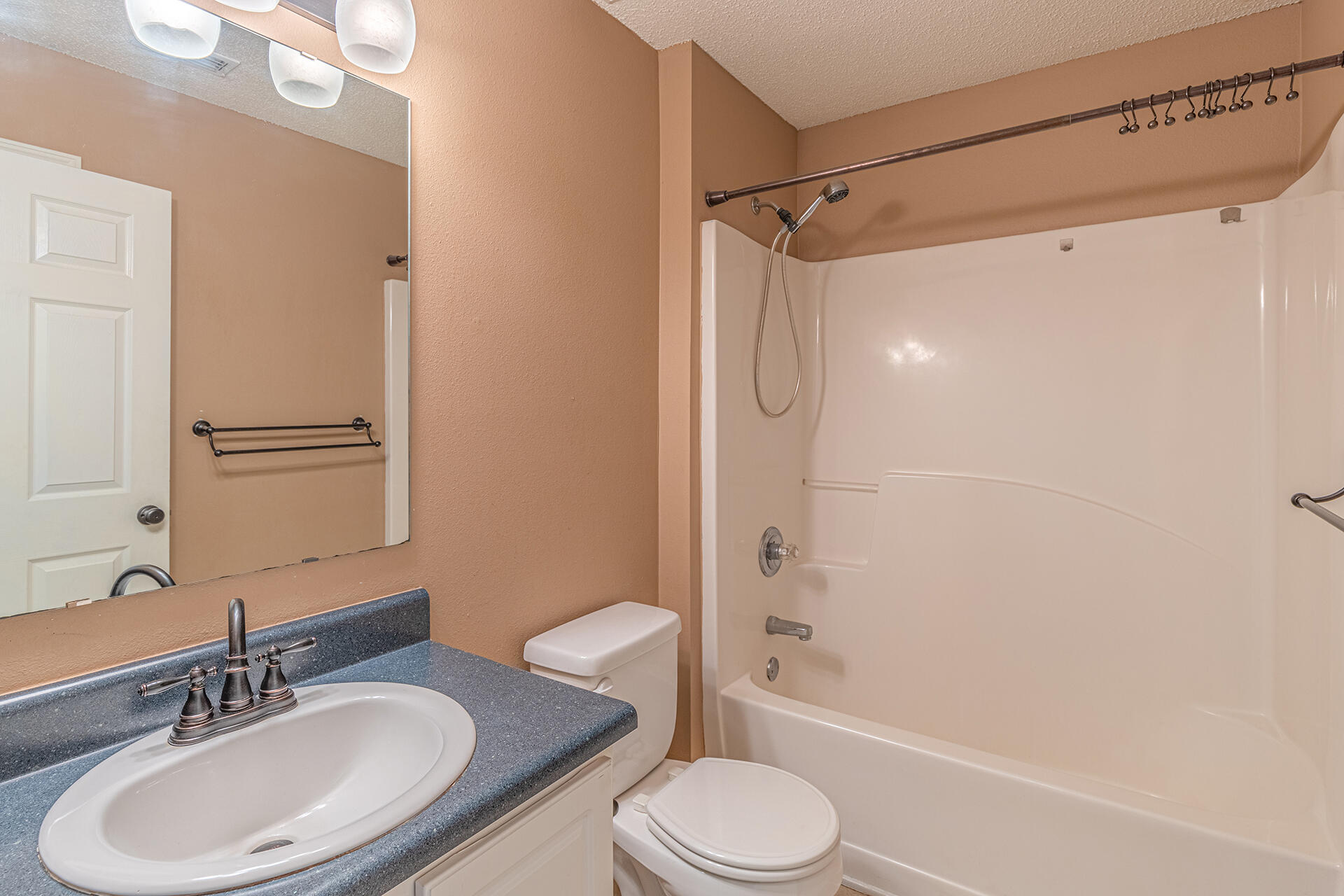 COUNTRYVIEW ESTATES 10TH ADDN - Residential