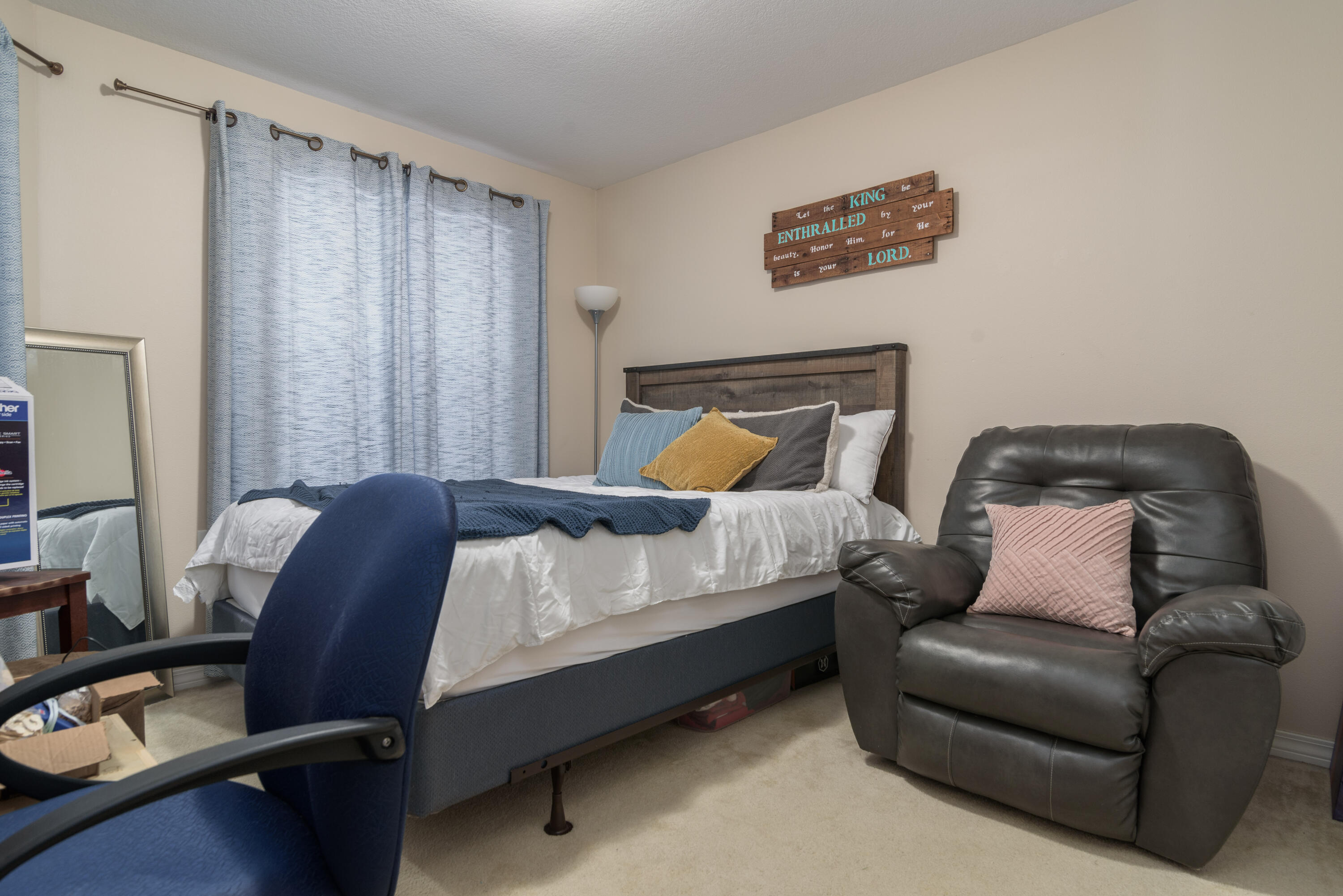 SHADOW LAKES - Residential