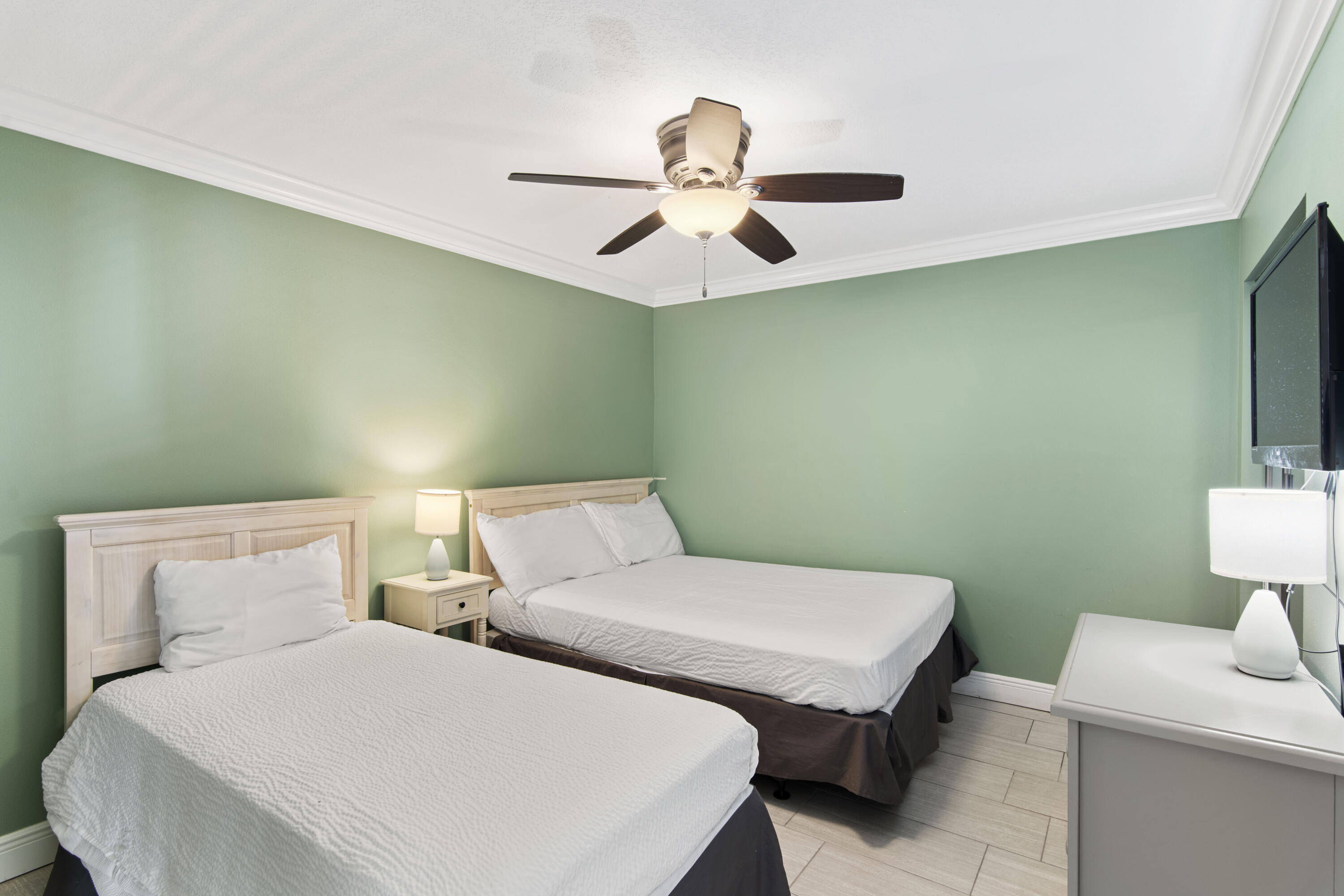 EDGEWATER BEACH CONDO PH 1 - Residential