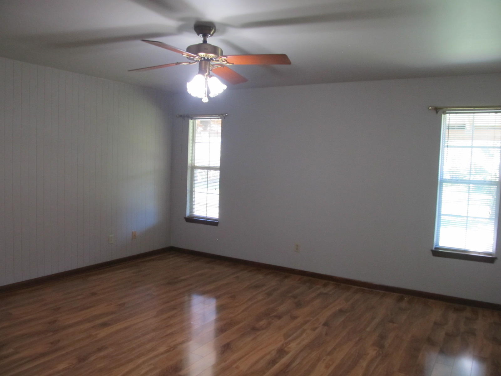 KELL-AIRE GARDENS - Residential