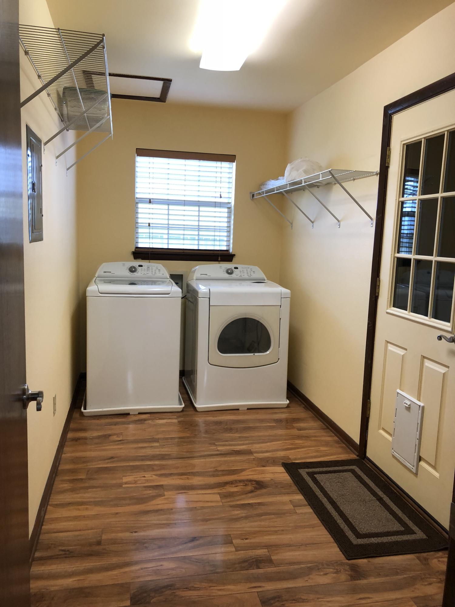KELL-AIRE GARDENS - Residential