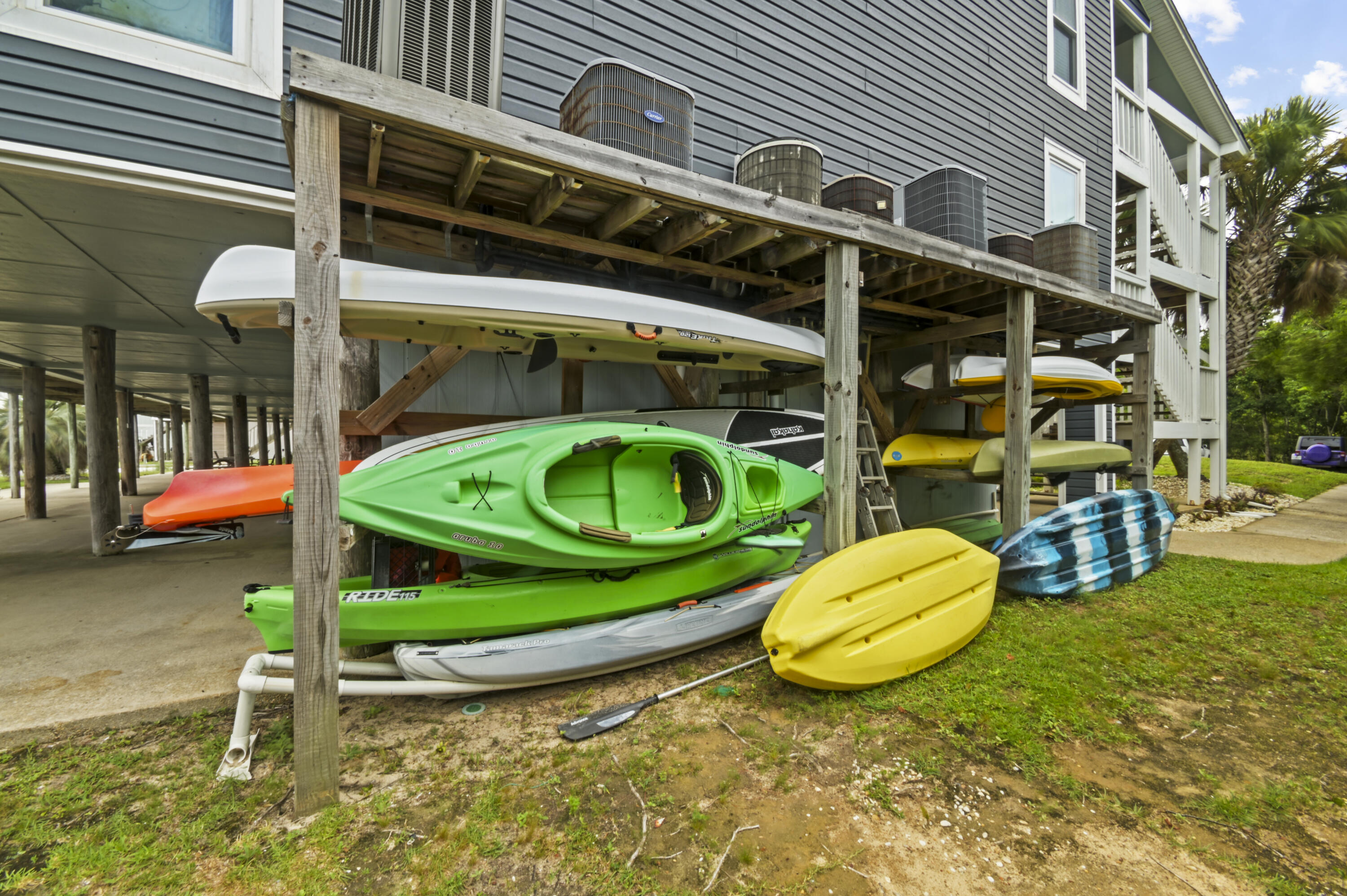 SOUNDWIND CONDO - Residential