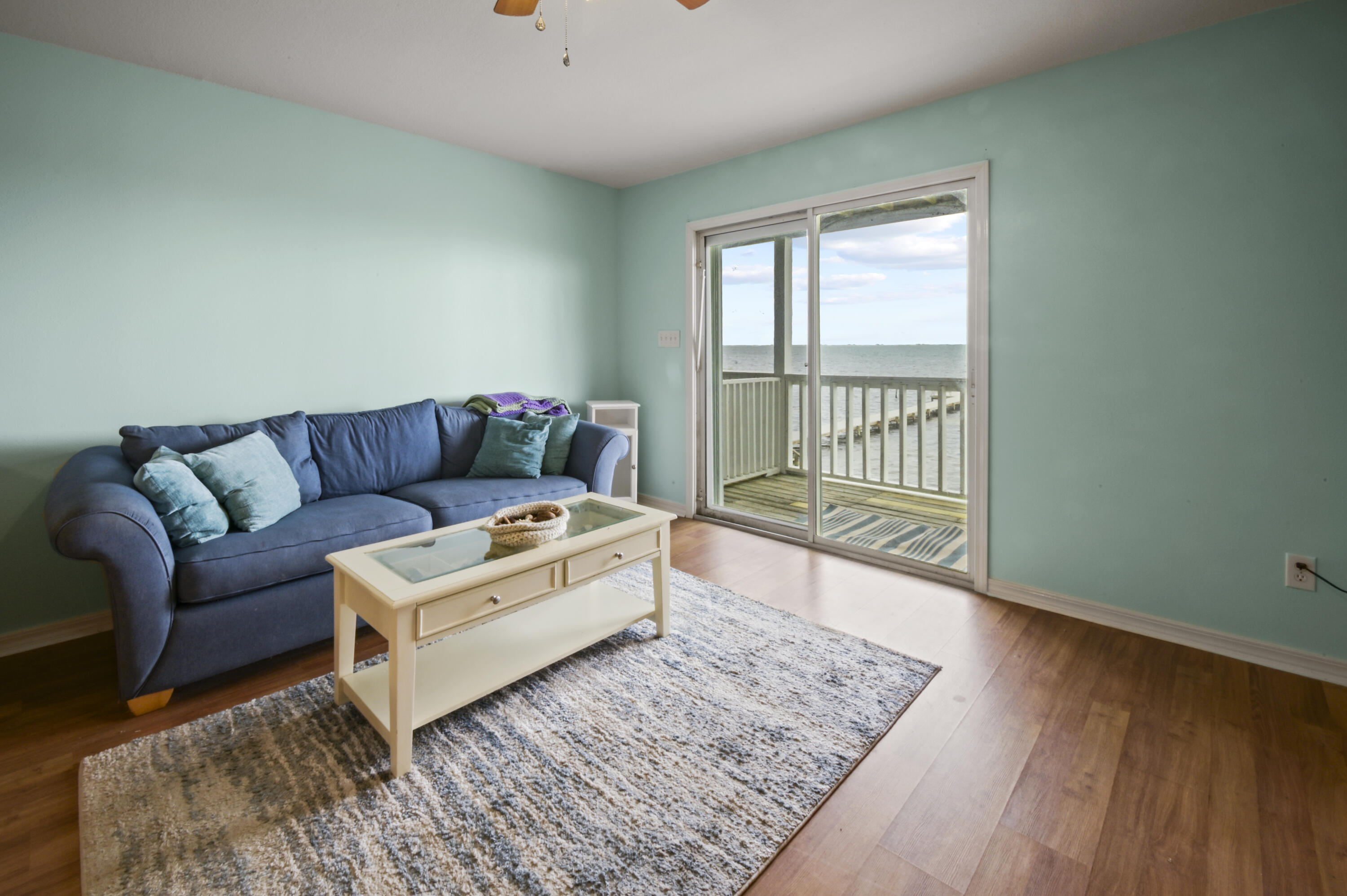 SOUNDWIND CONDO - Residential