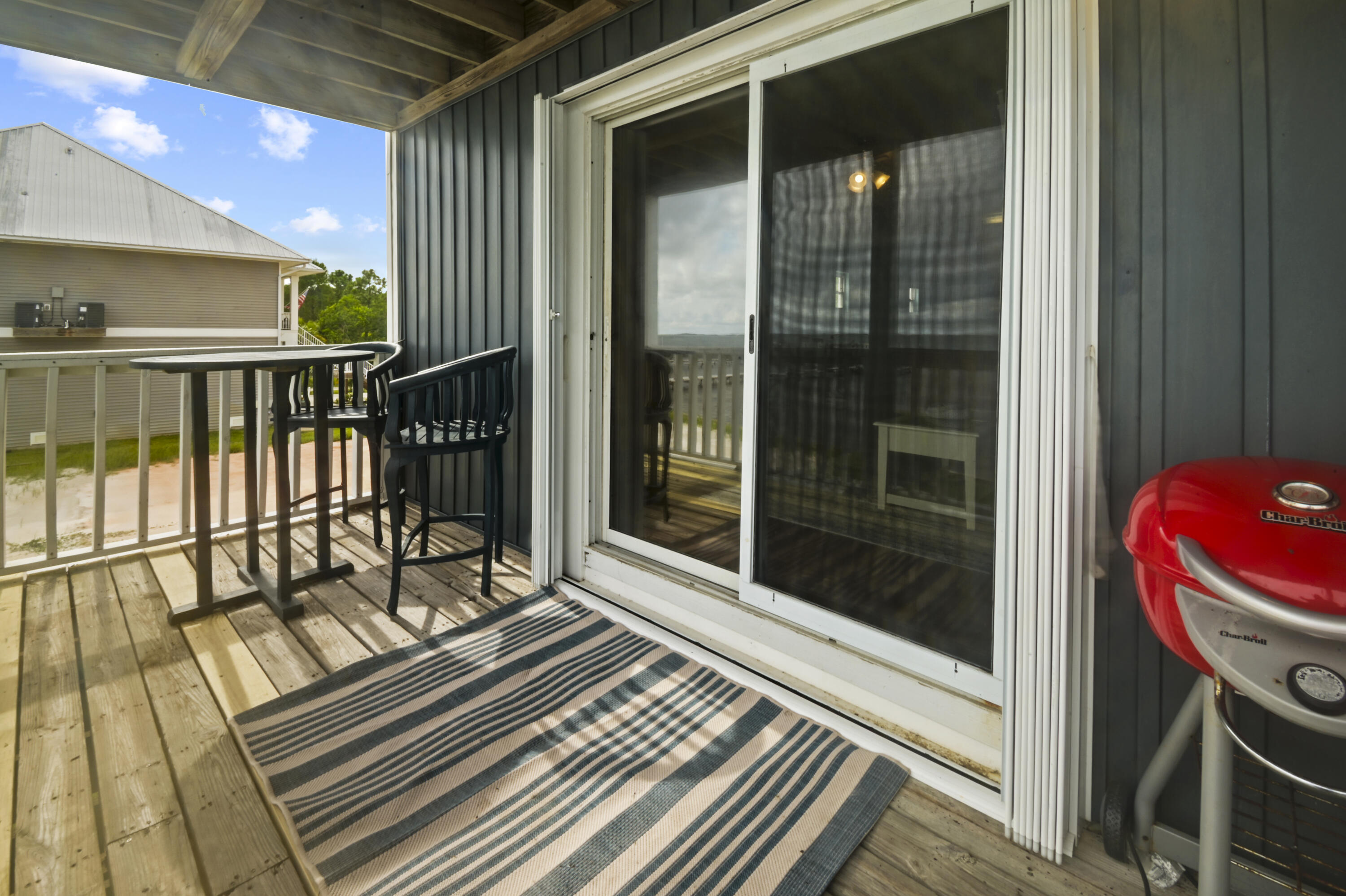 SOUNDWIND CONDO - Residential