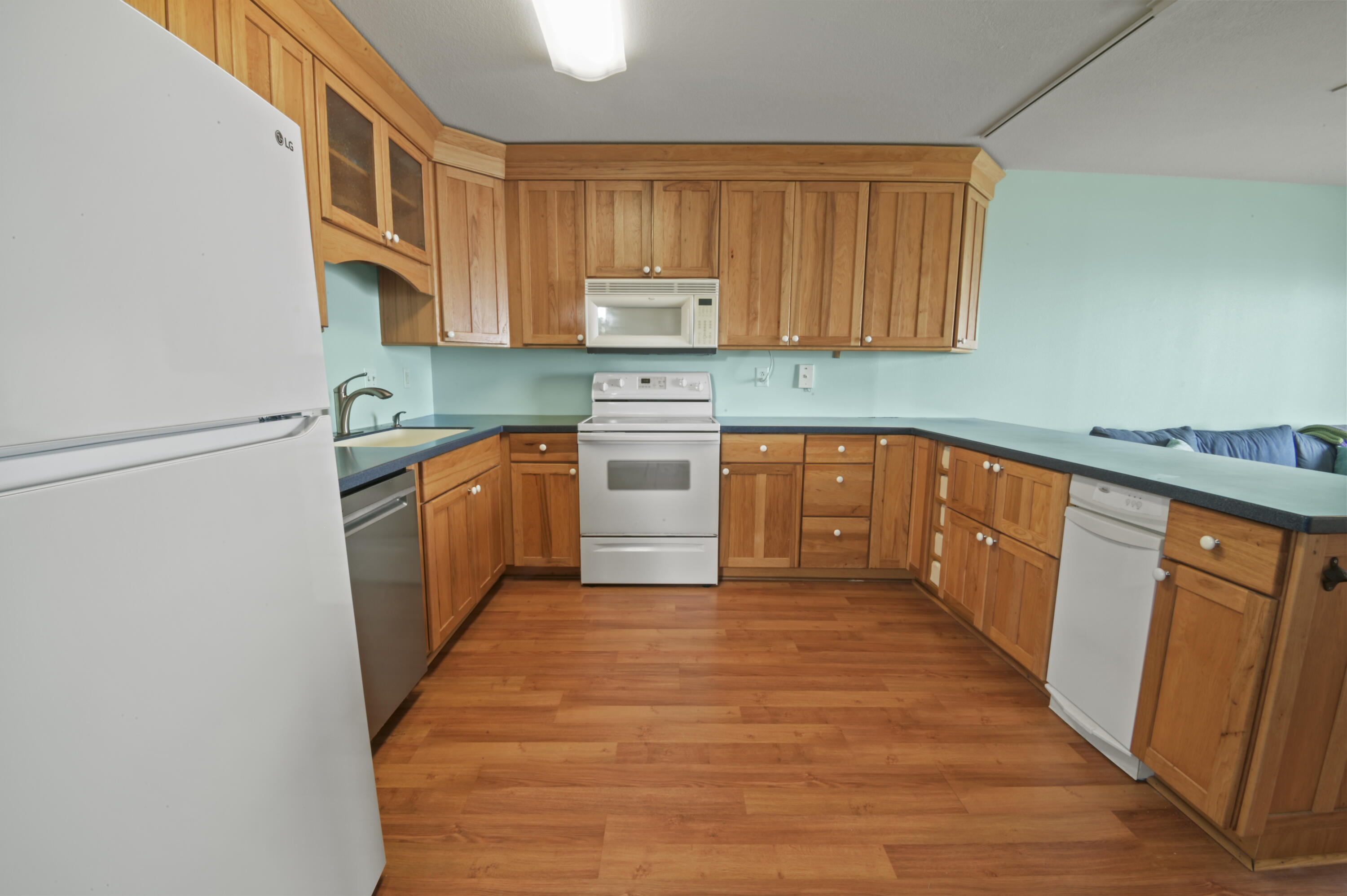 SOUNDWIND CONDO - Residential