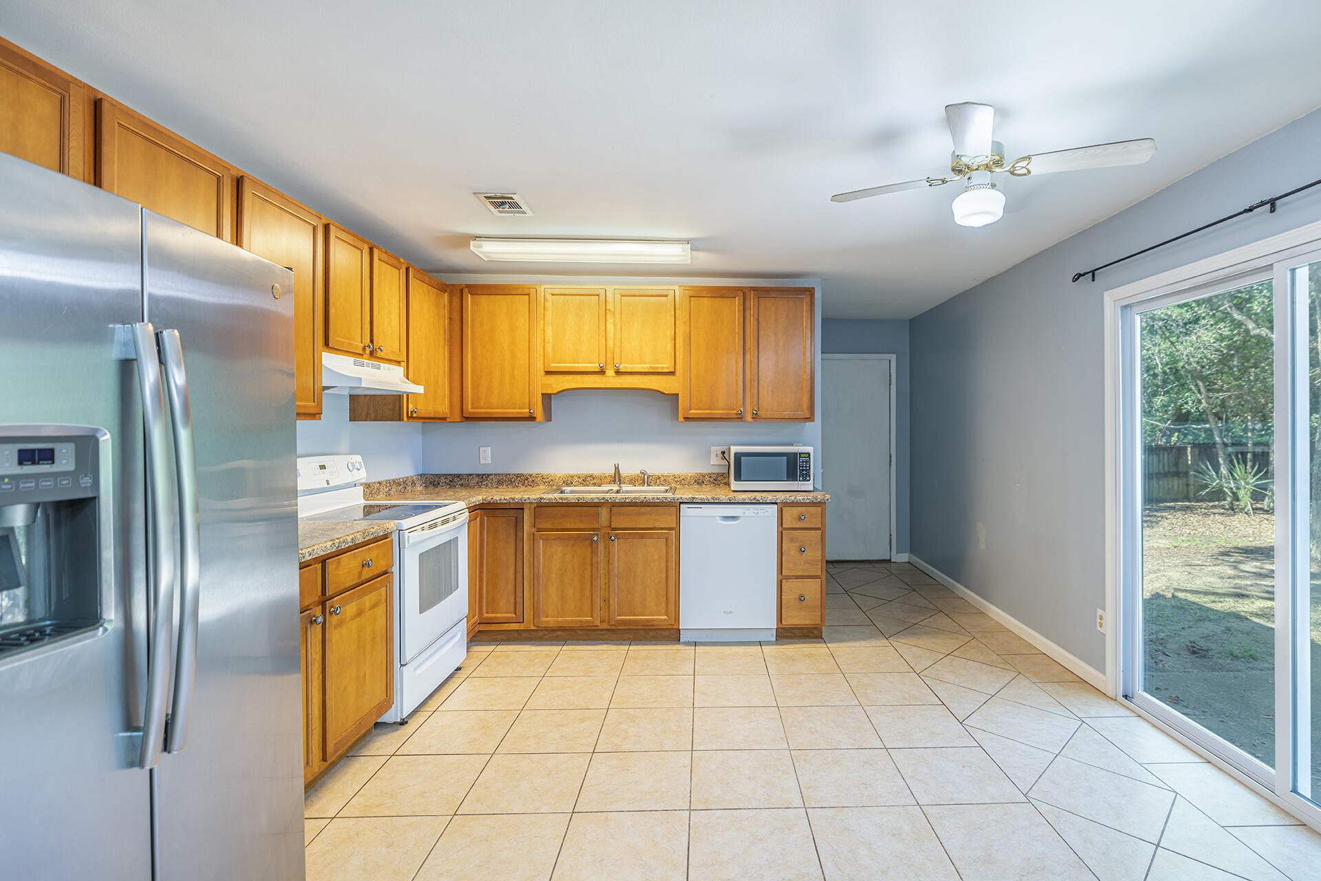 LAKE SHARON ESTATES - Residential