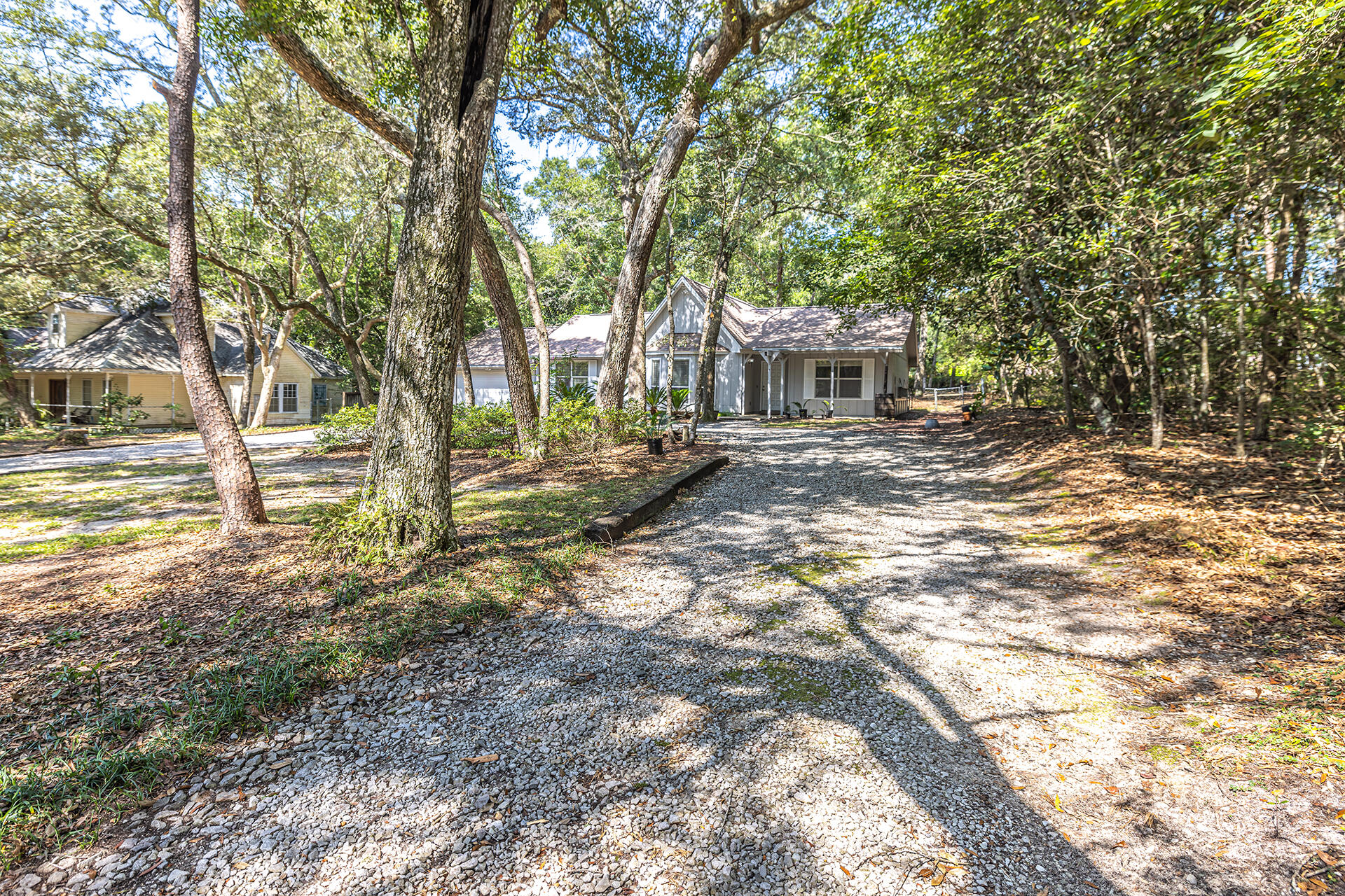 LAKE SHARON ESTATES - Residential