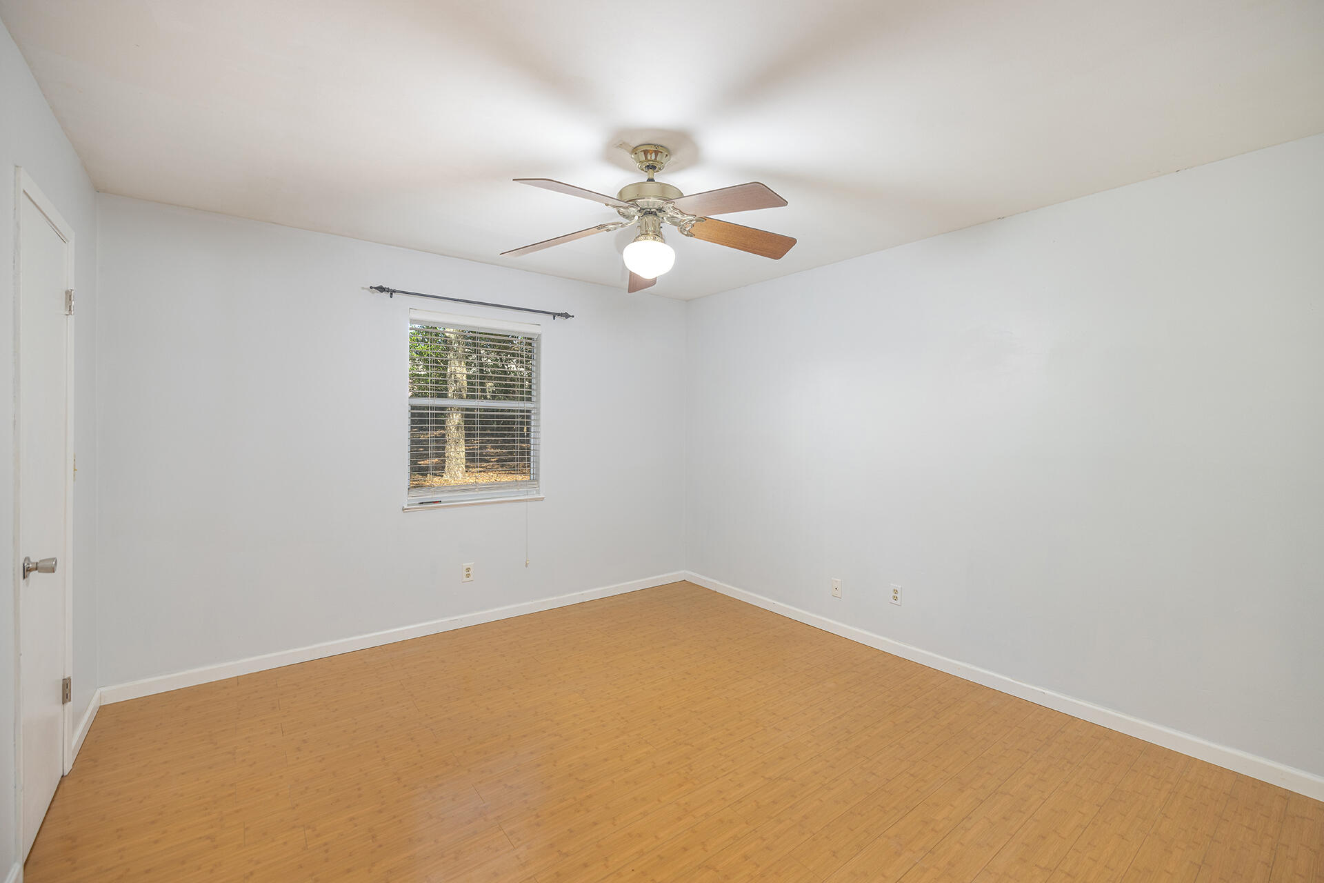 LAKE SHARON ESTATES - Residential