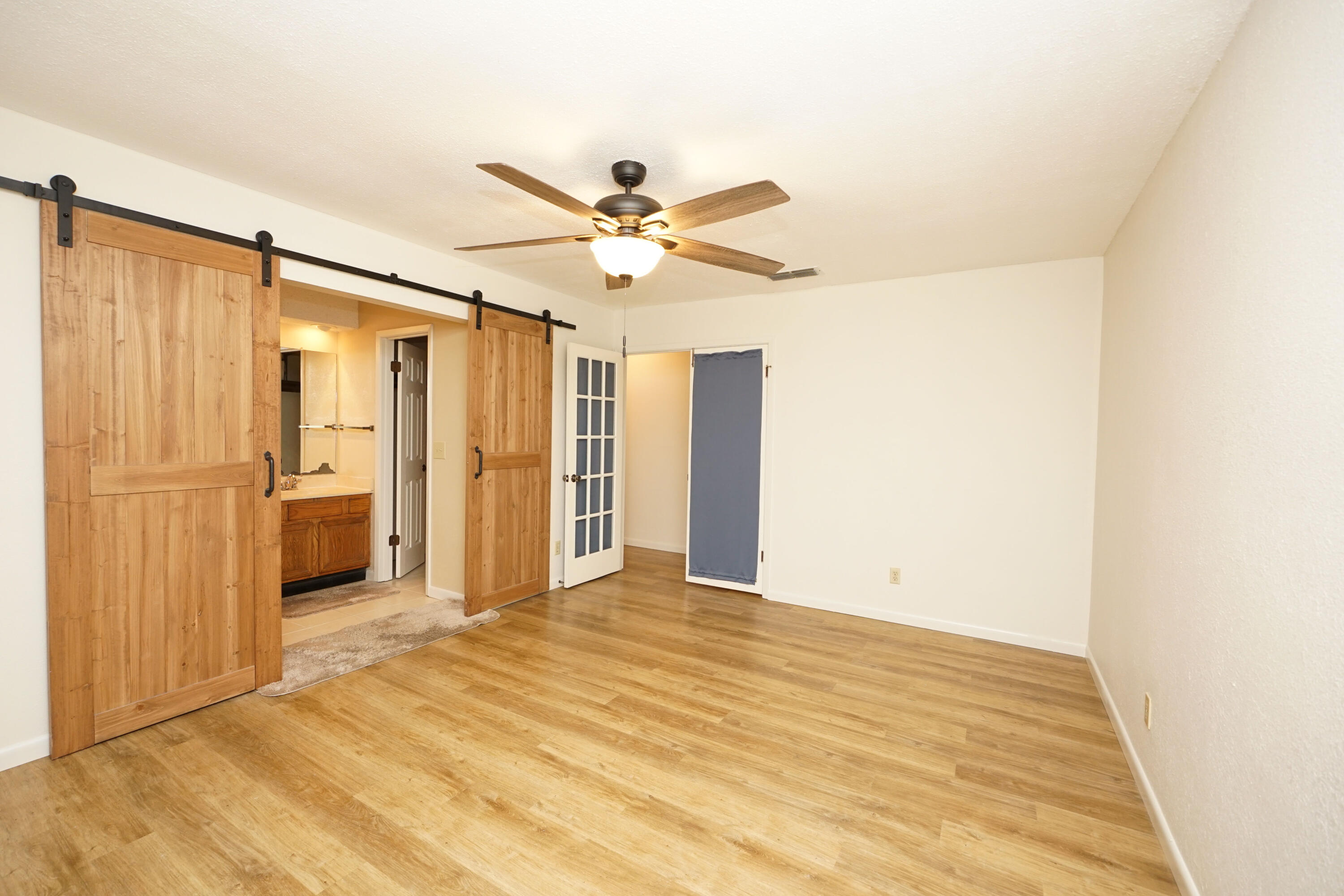 PINEWOOD ESTATES 2 - Residential