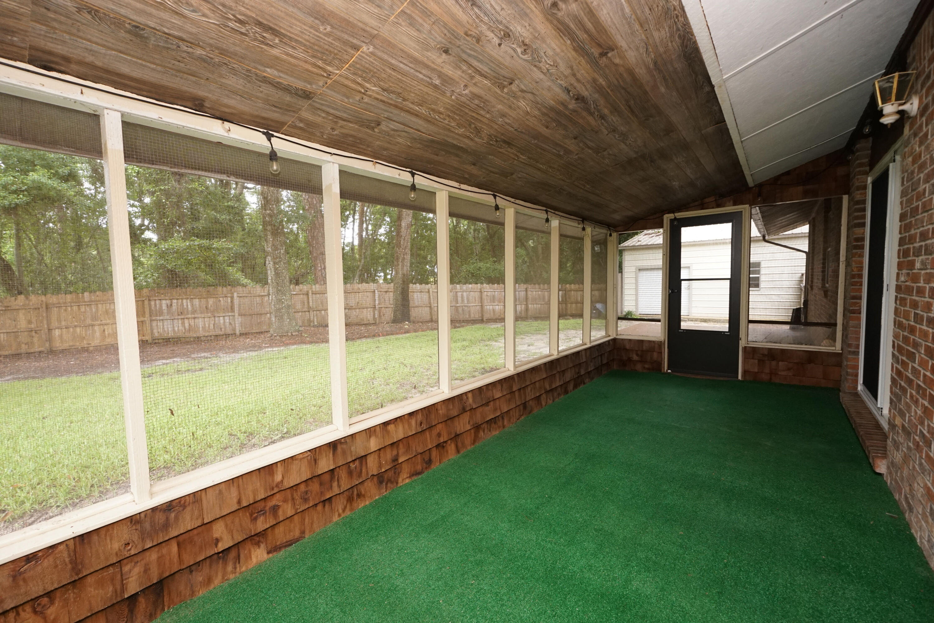 PINEWOOD ESTATES 2 - Residential