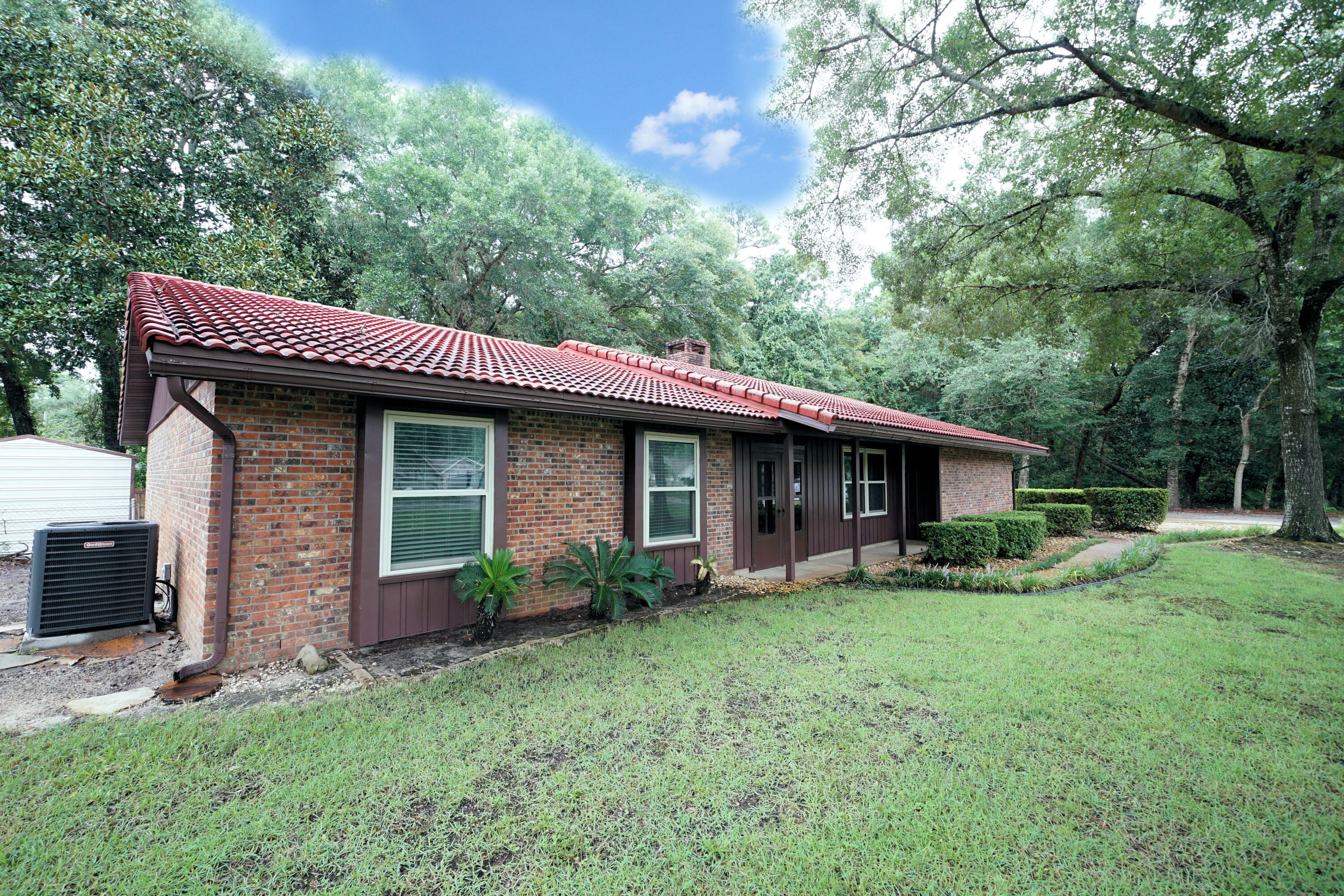 PINEWOOD ESTATES 2 - Residential