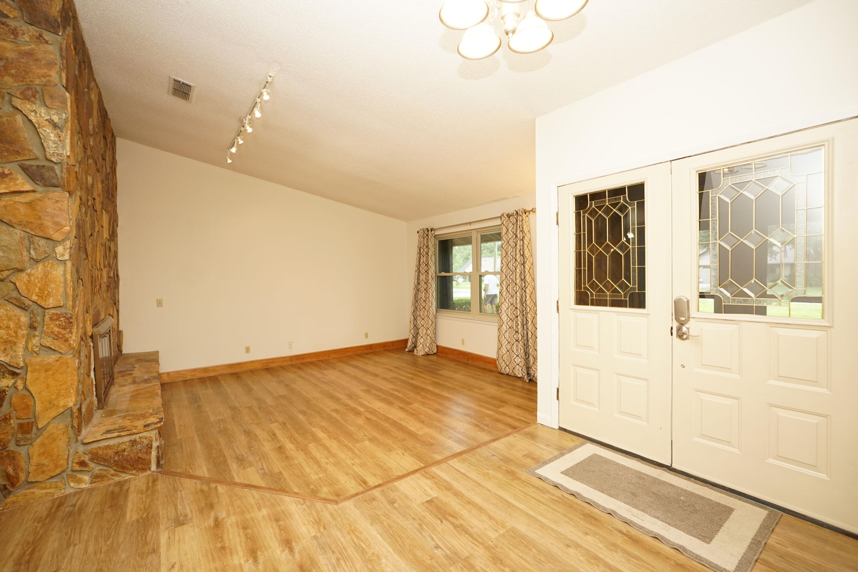 PINEWOOD ESTATES 2 - Residential