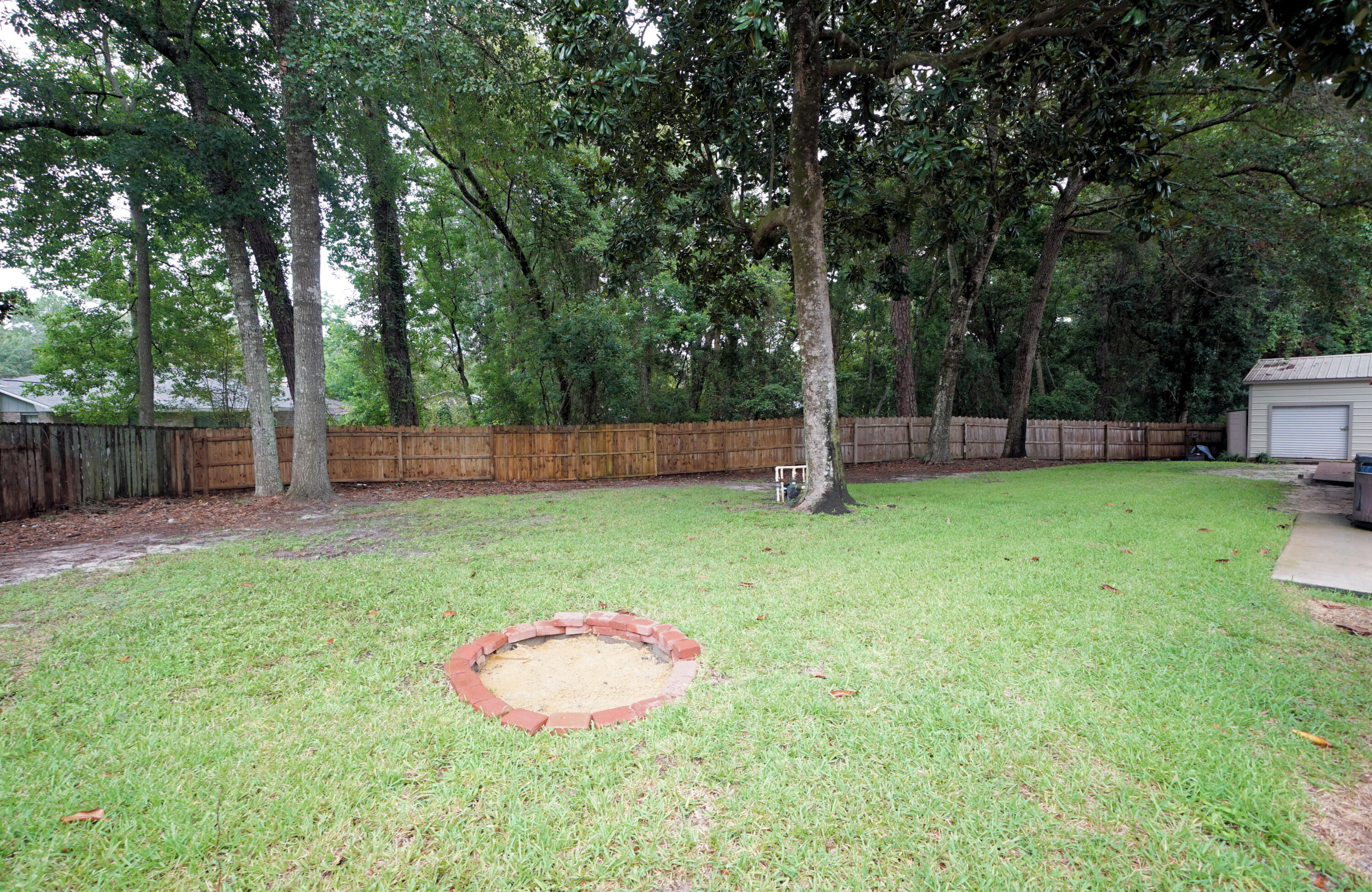PINEWOOD ESTATES 2 - Residential