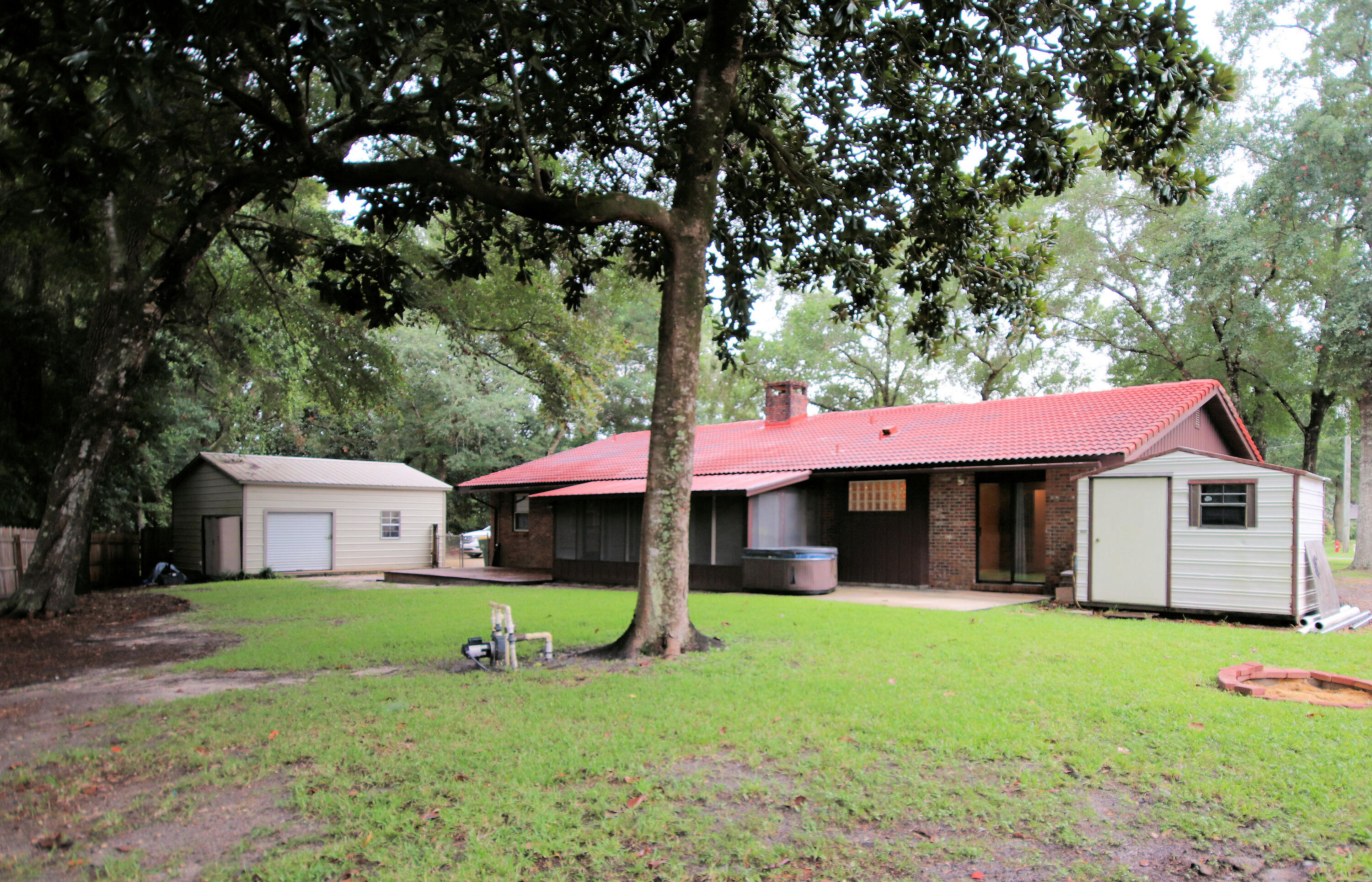 PINEWOOD ESTATES 2 - Residential