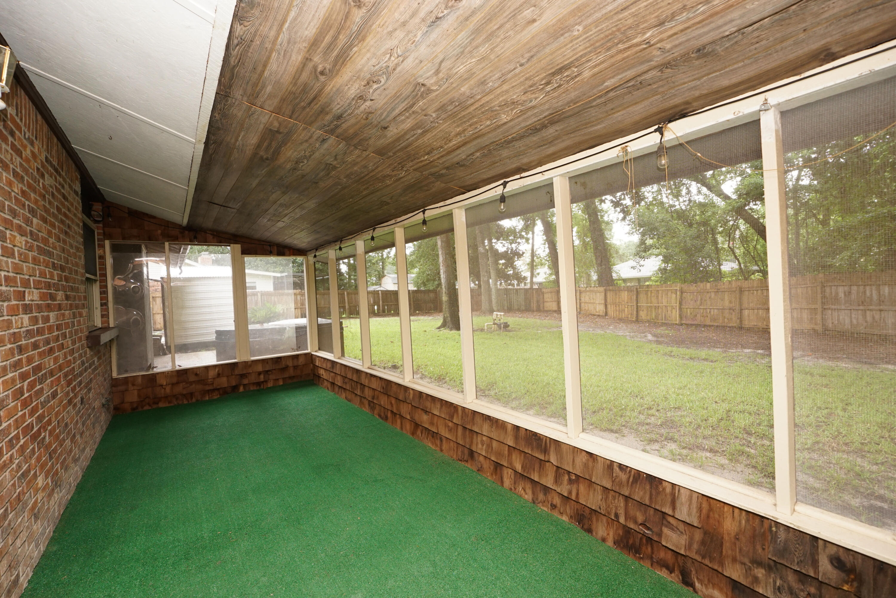 PINEWOOD ESTATES 2 - Residential