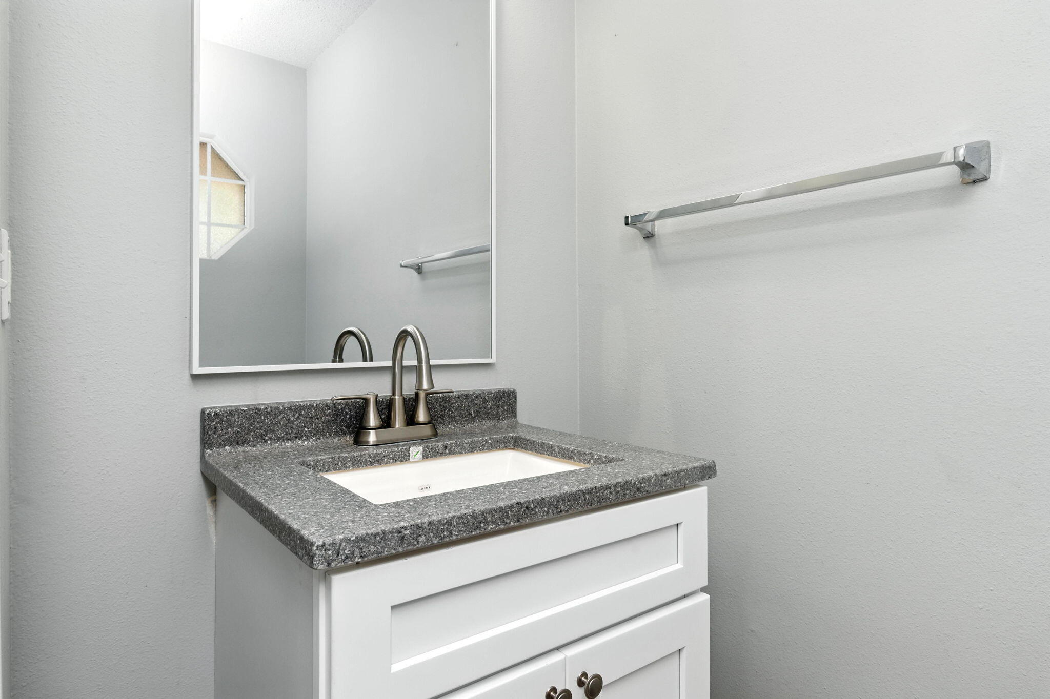 ROLLING PINES - Residential Lease