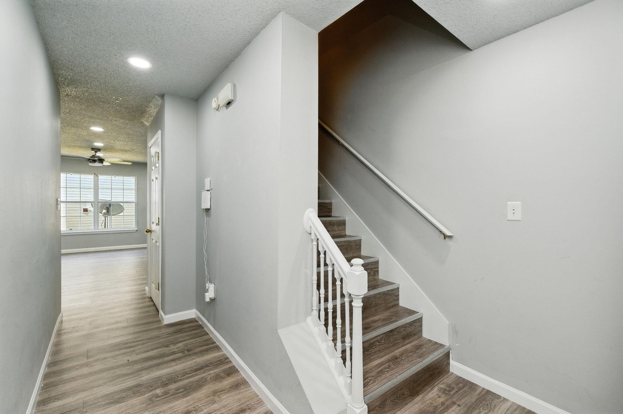 ROLLING PINES - Residential Lease